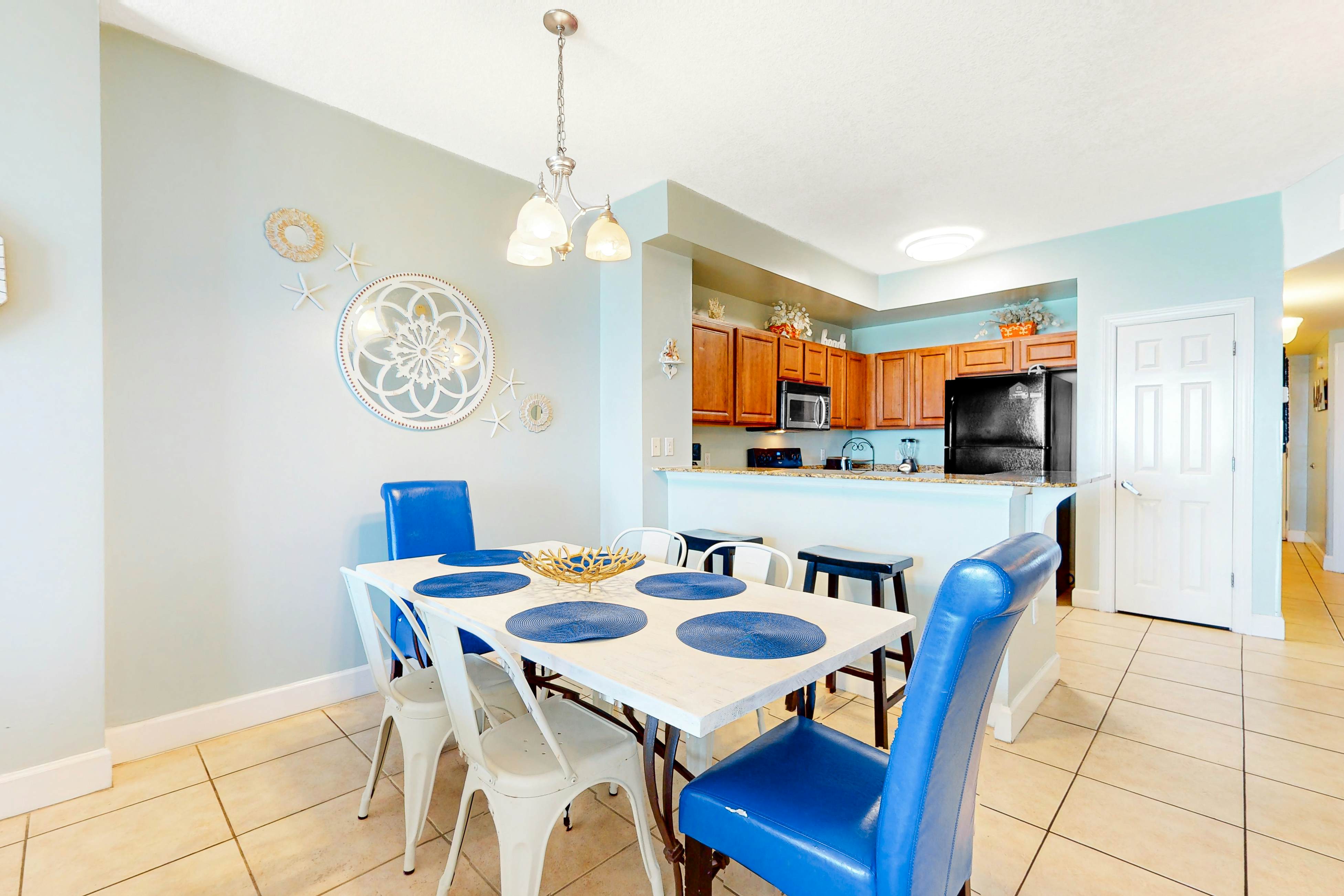 Sunrise Beach 702 - Beachfront Condo