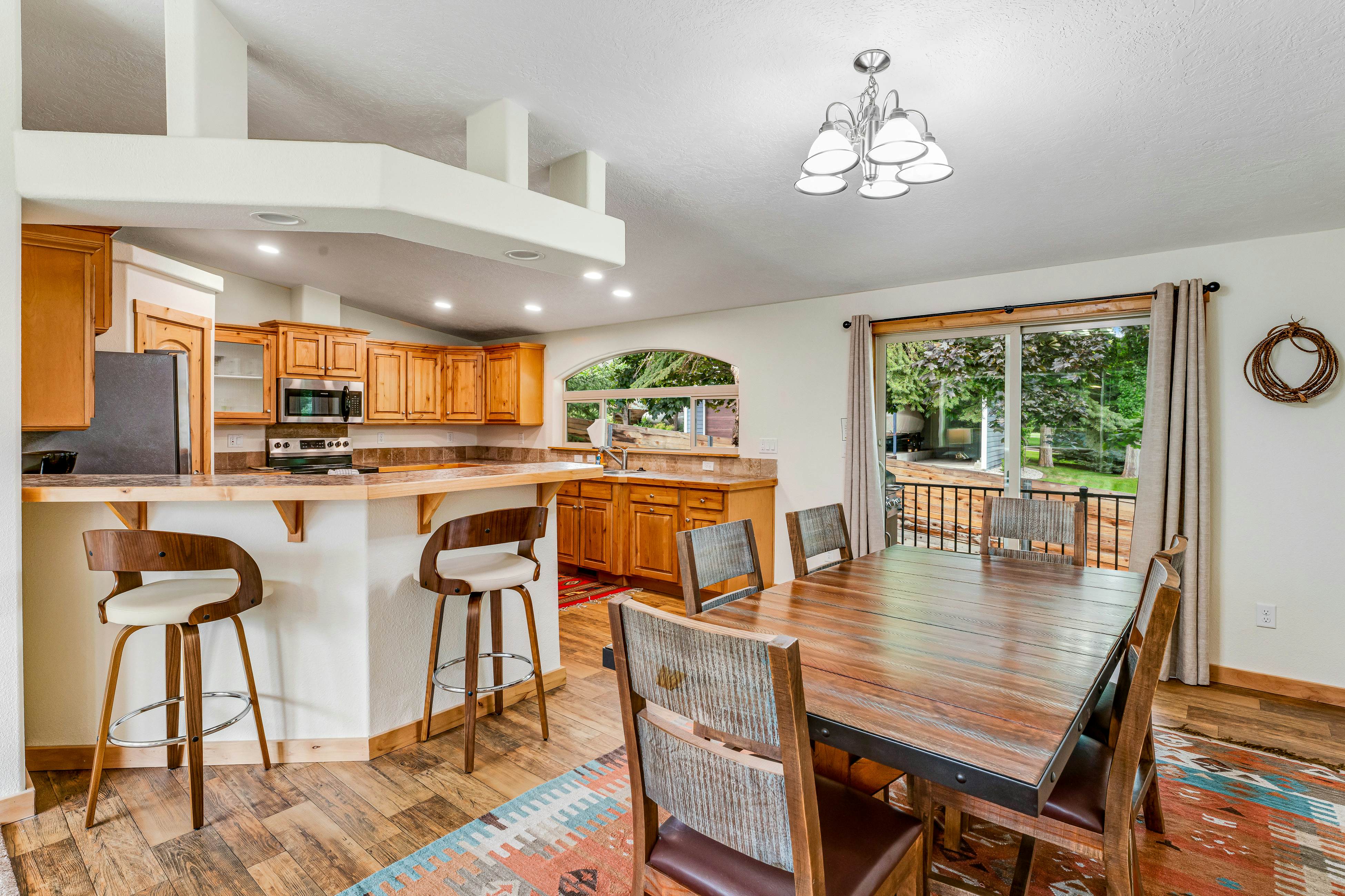 Lazy K on Peaceful Bay - Full Property