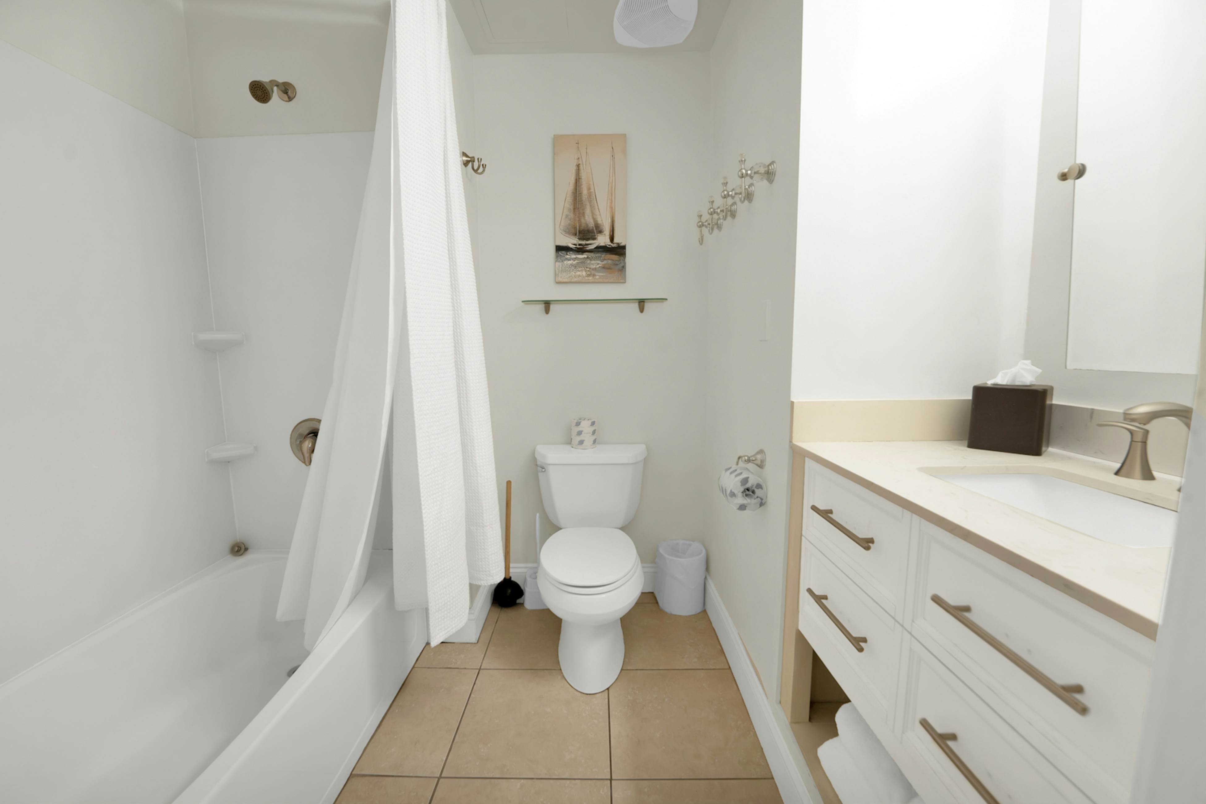 Carillon Beach Inn 202