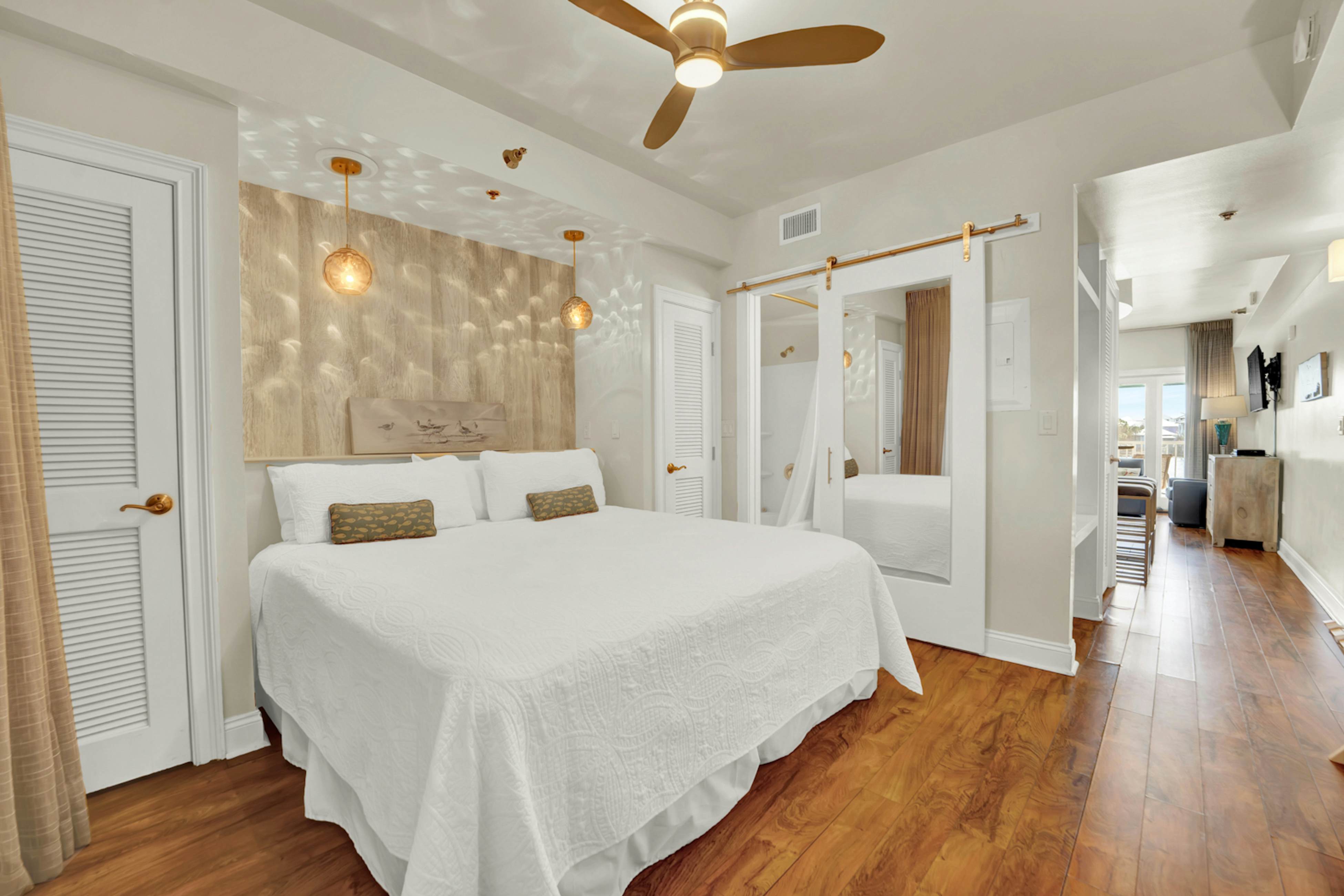 Carillon Beach Inn 202