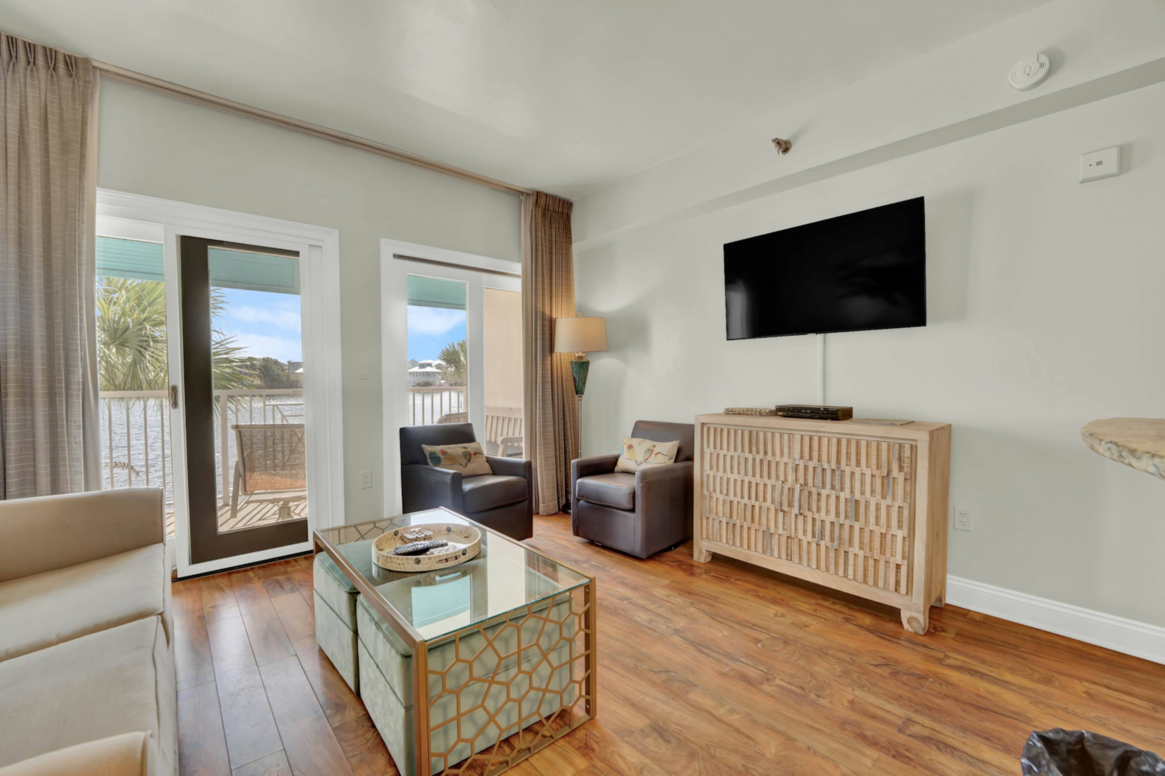 Carillon Beach Inn 202