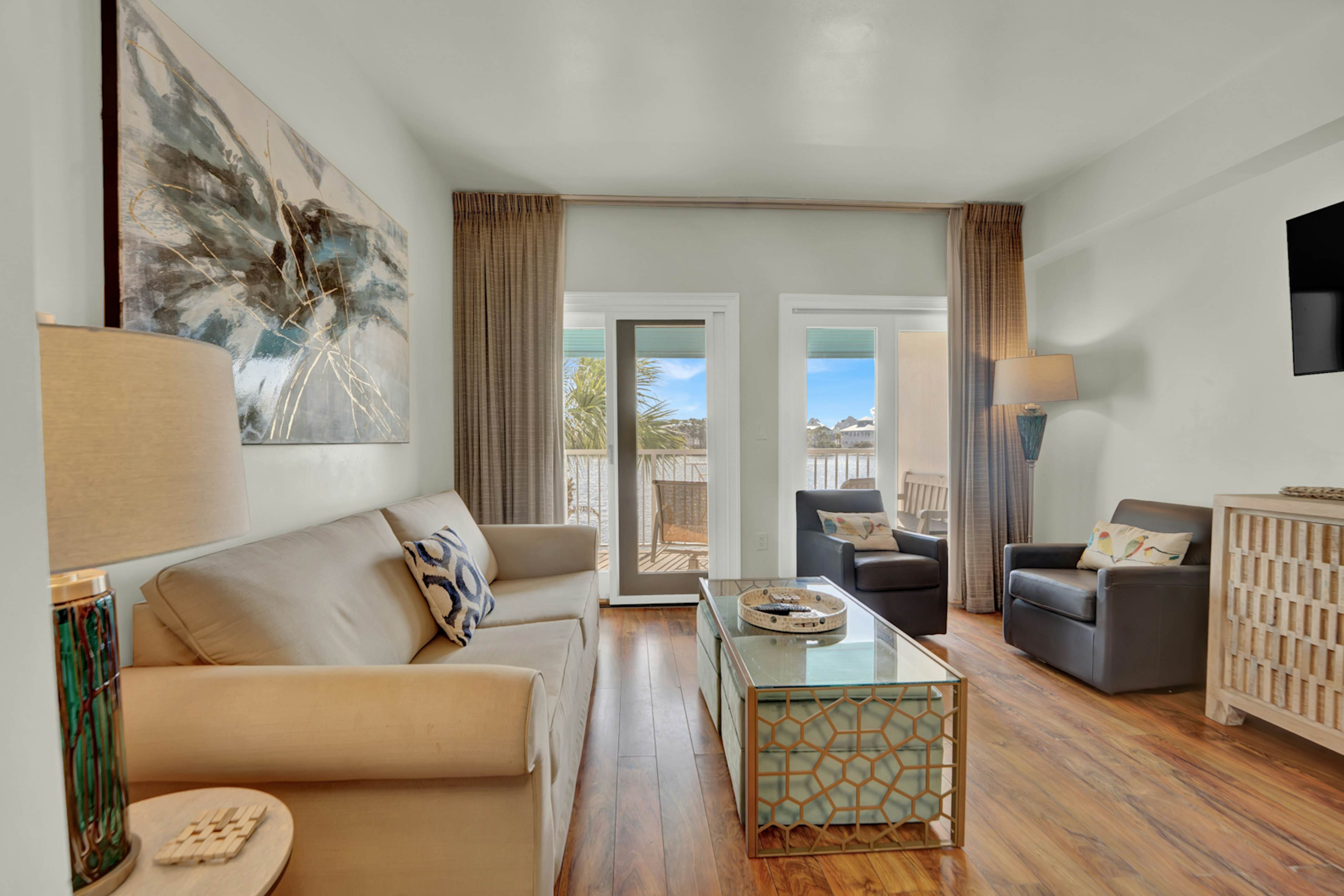 Carillon Beach Inn 202