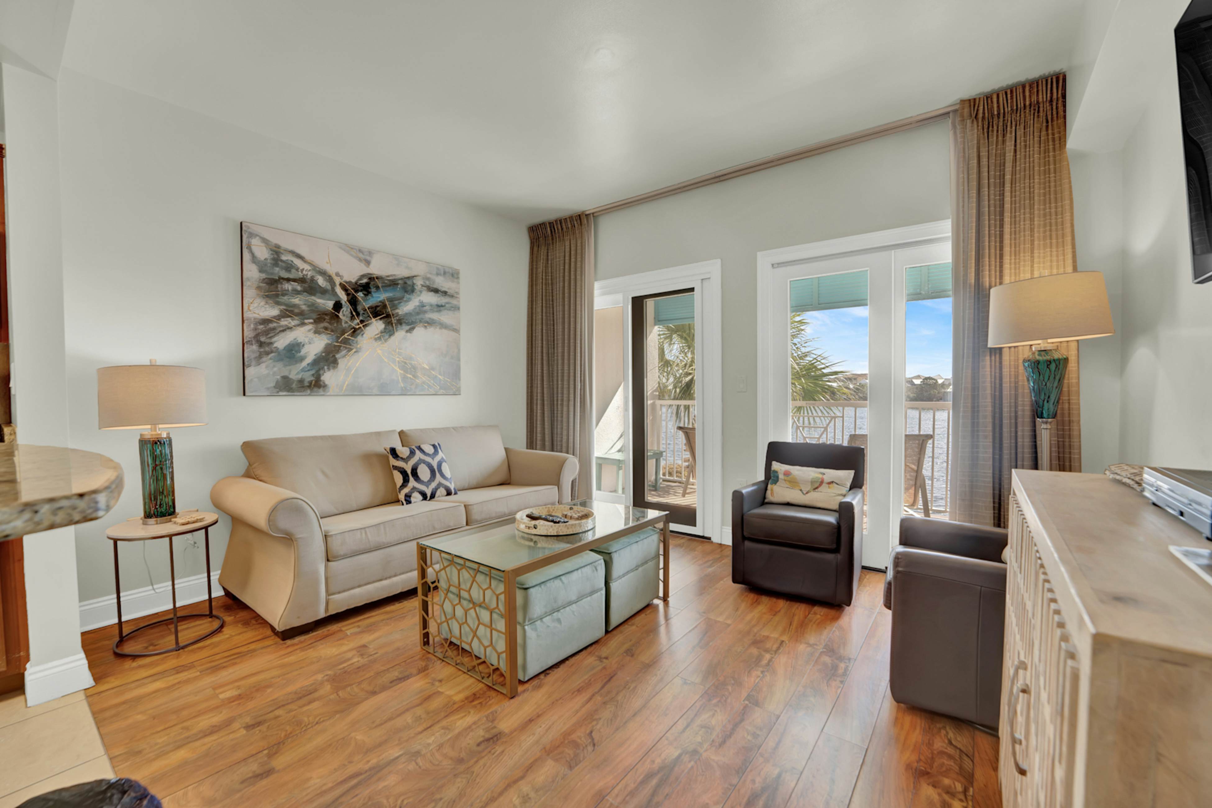 Carillon Beach Inn 202