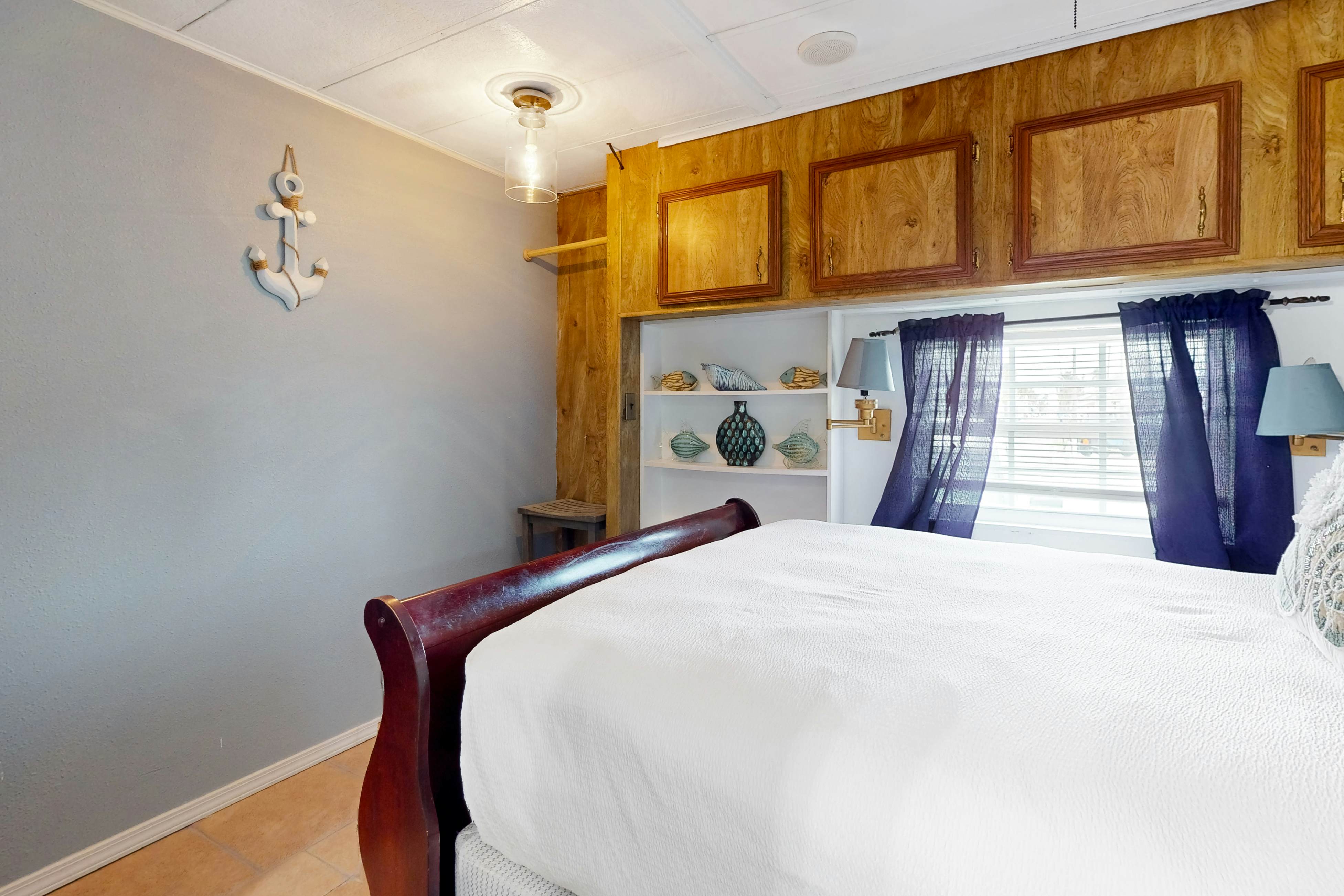 Long Island Village 790 W Oyster Drive Bungalow