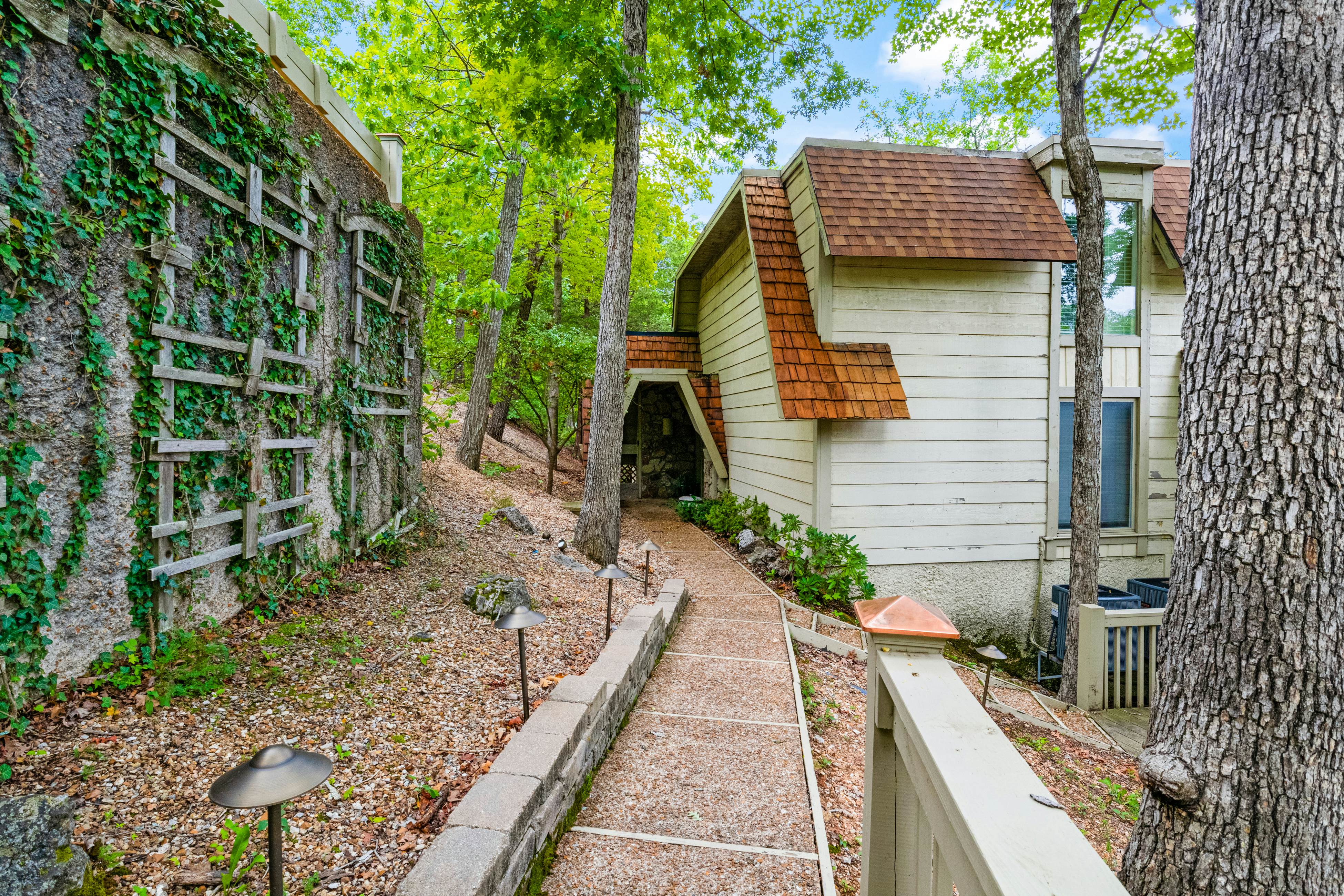 Grammy and Papas Lakeside Dugout