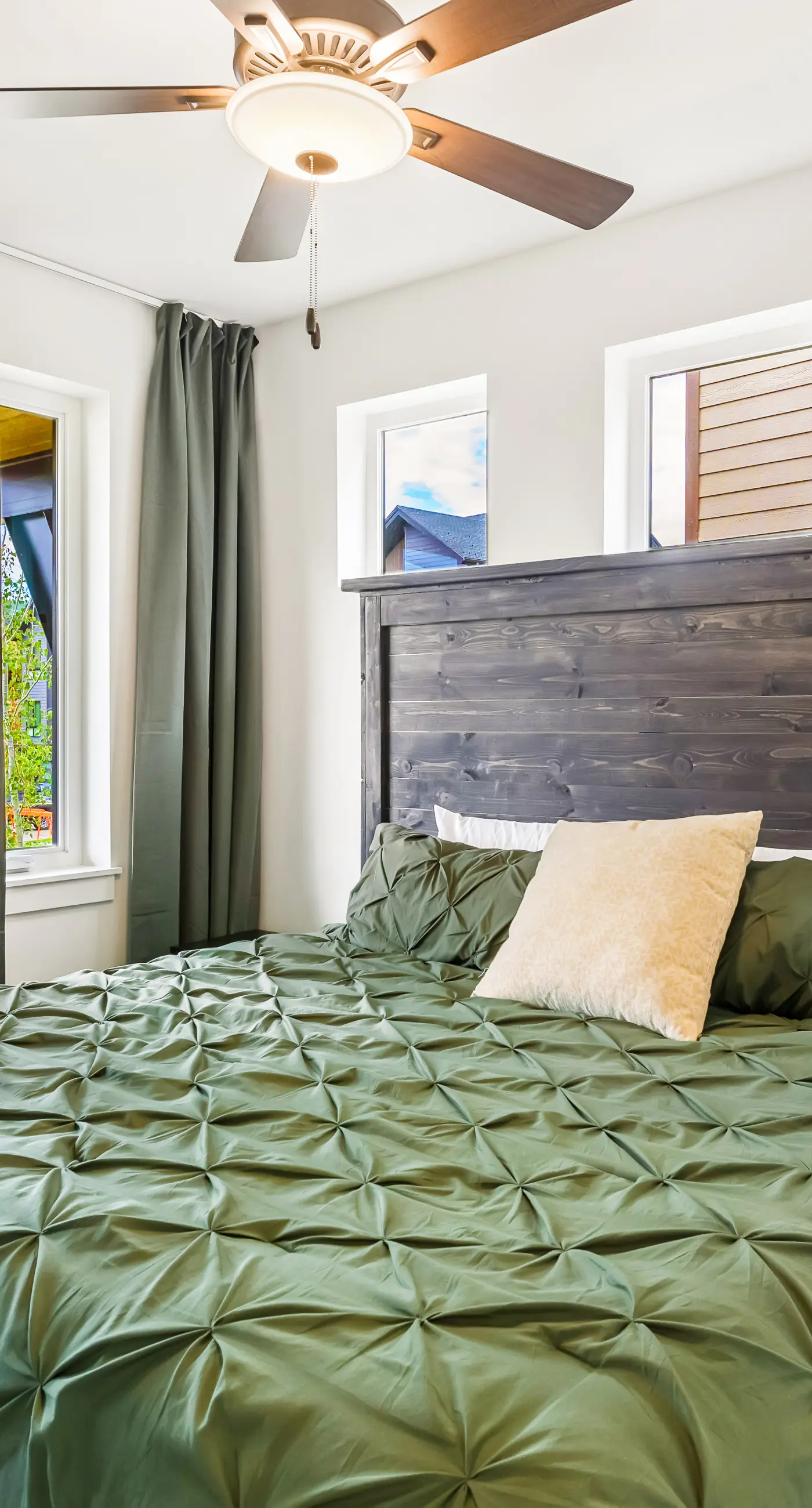 Foxy Lady, A Mountain Vista Retreat