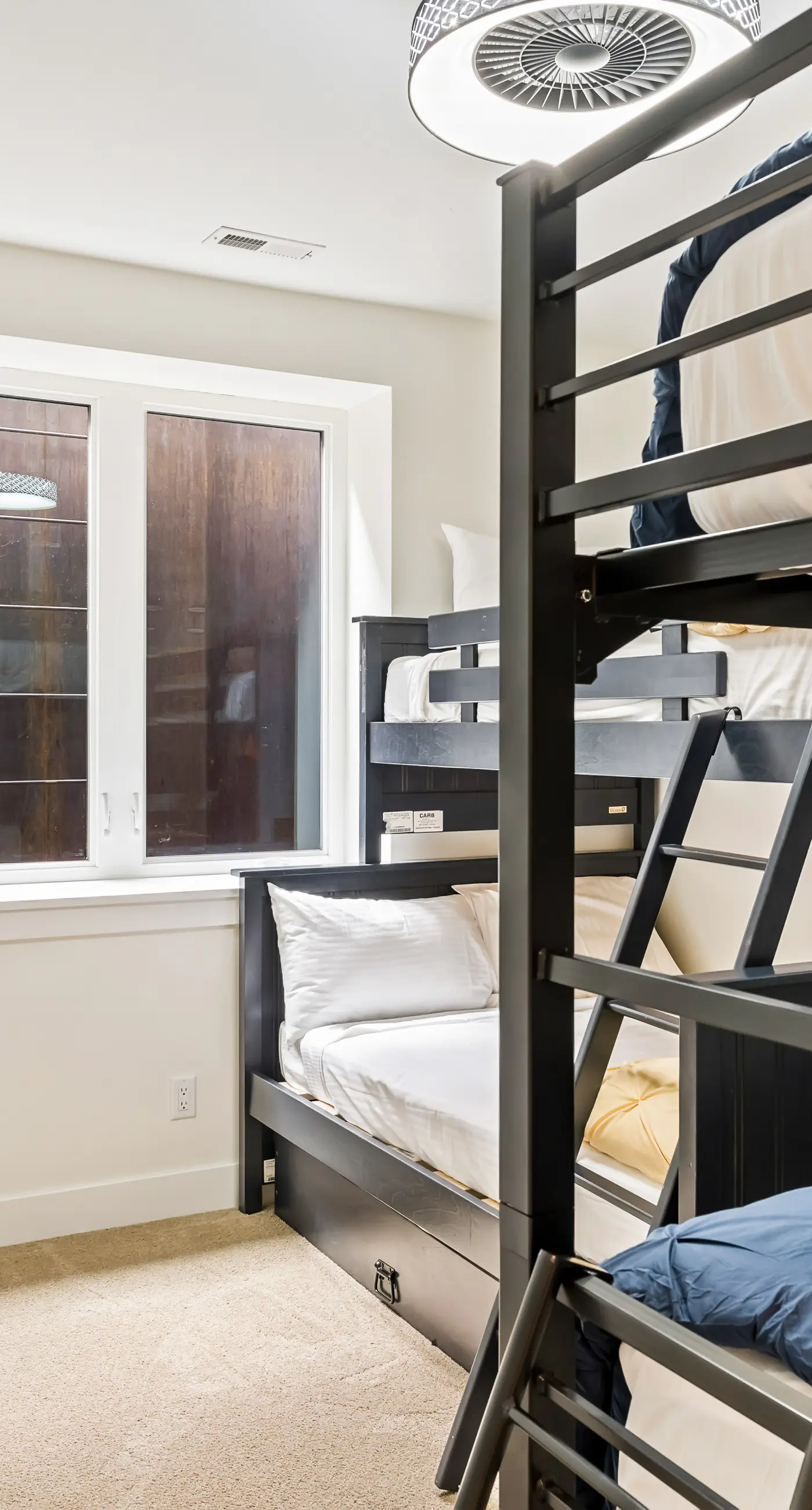 Foxy Lady, A Mountain Vista Retreat