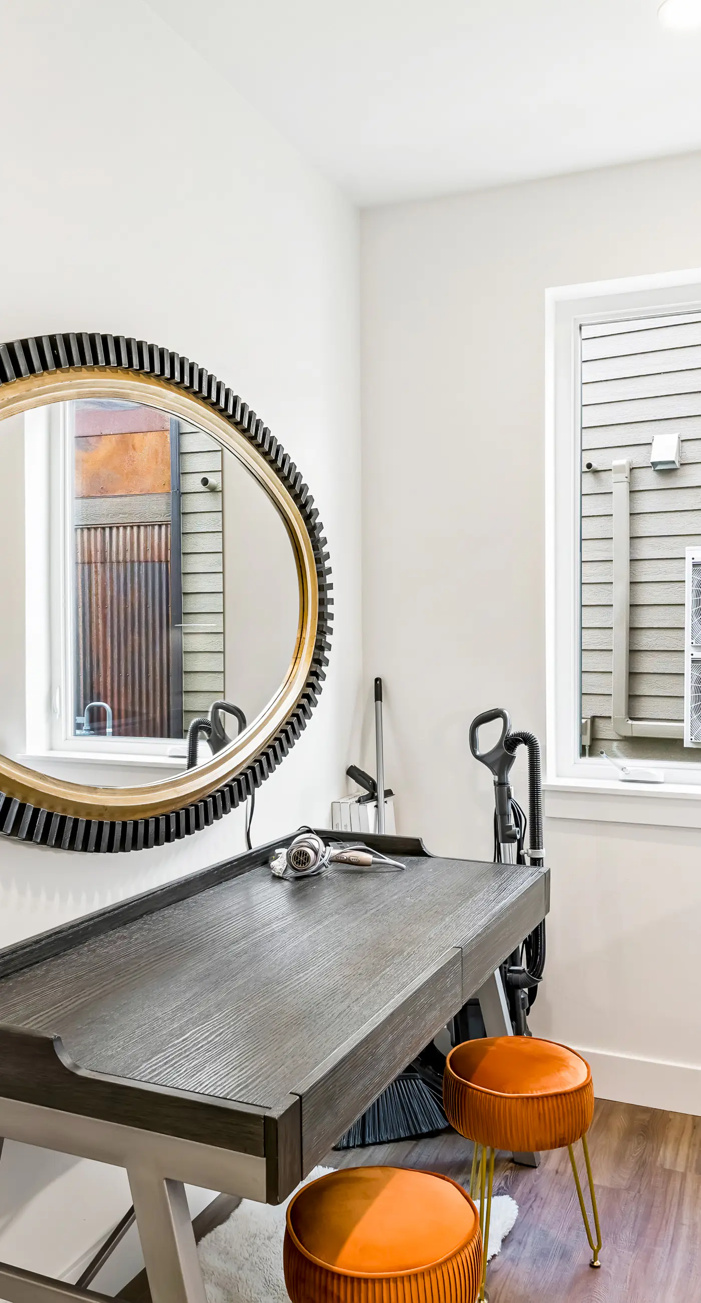 Foxy Lady, A Mountain Vista Retreat