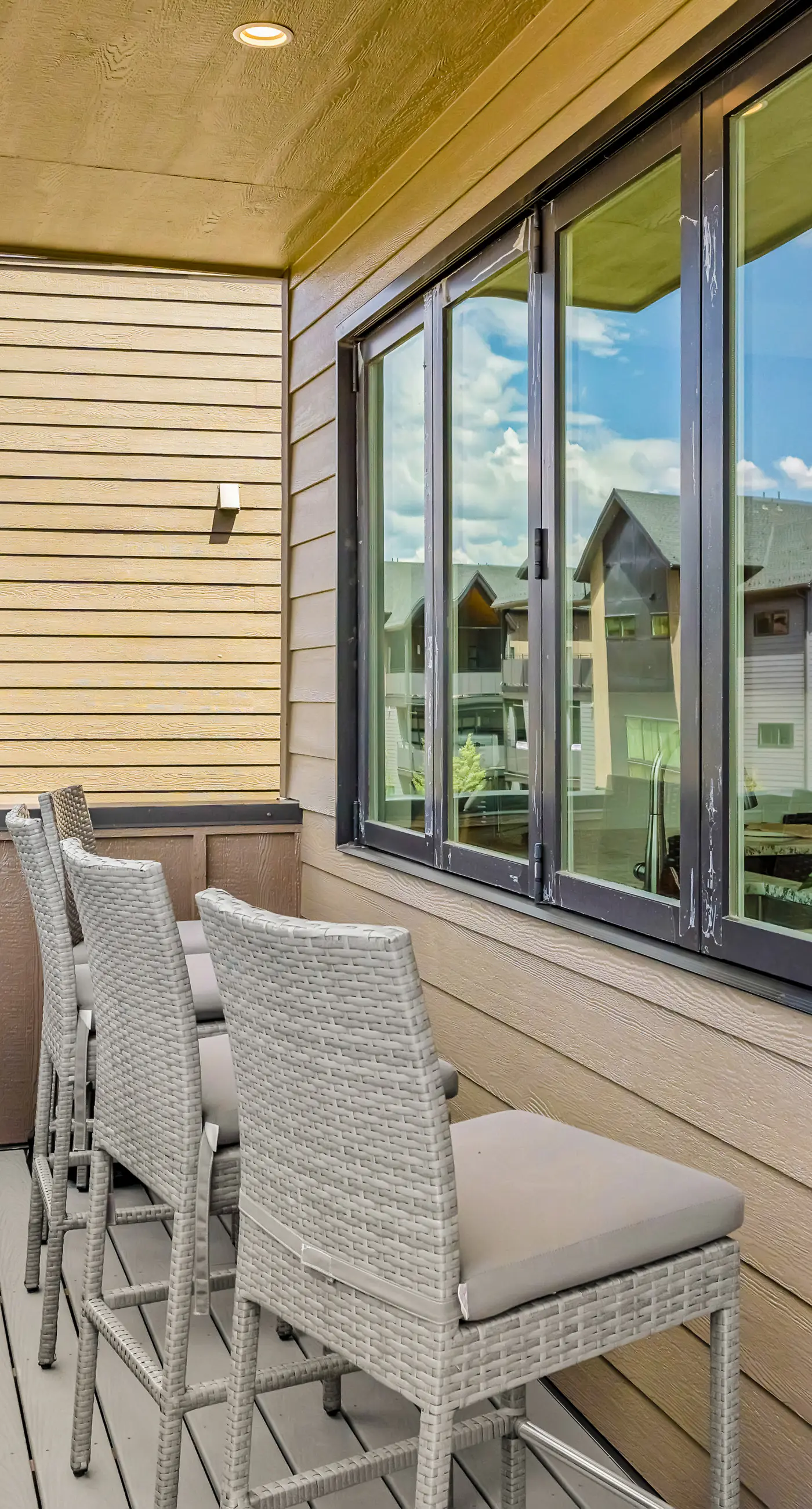 Foxy Lady, A Mountain Vista Retreat