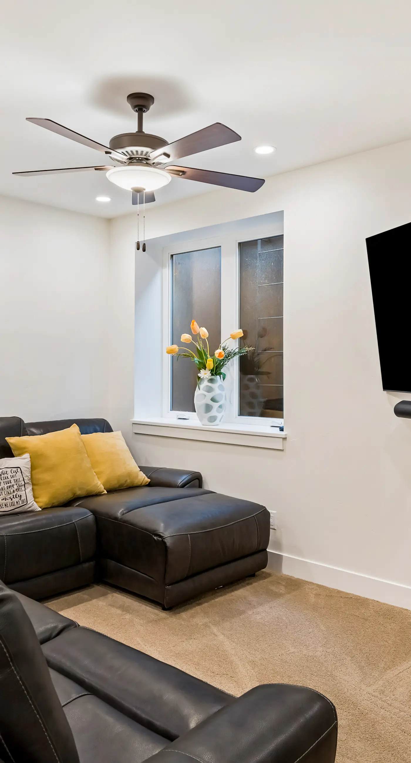 Foxy Lady, A Mountain Vista Retreat