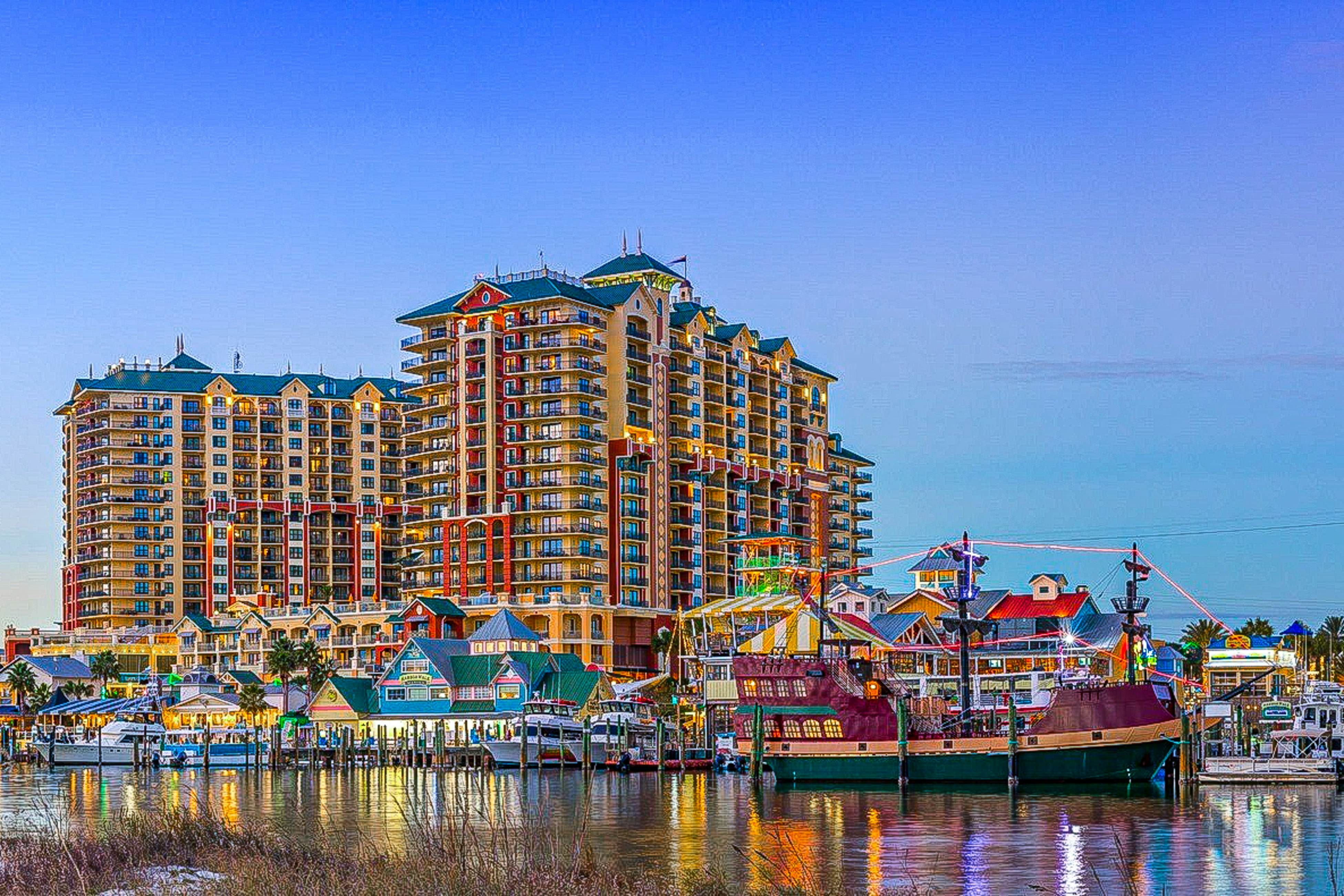 Emerald Grande W1021