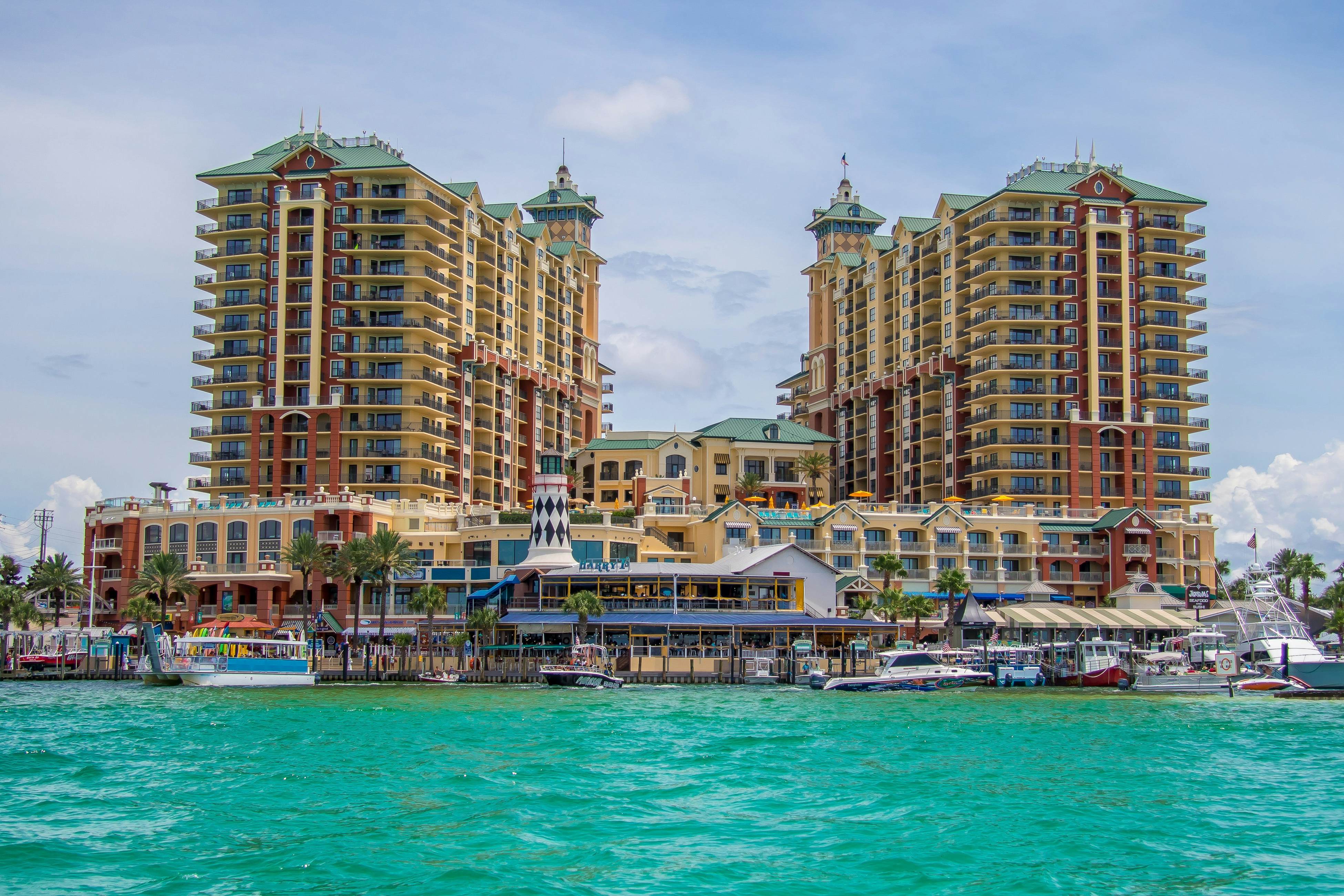 Emerald Grande W1021