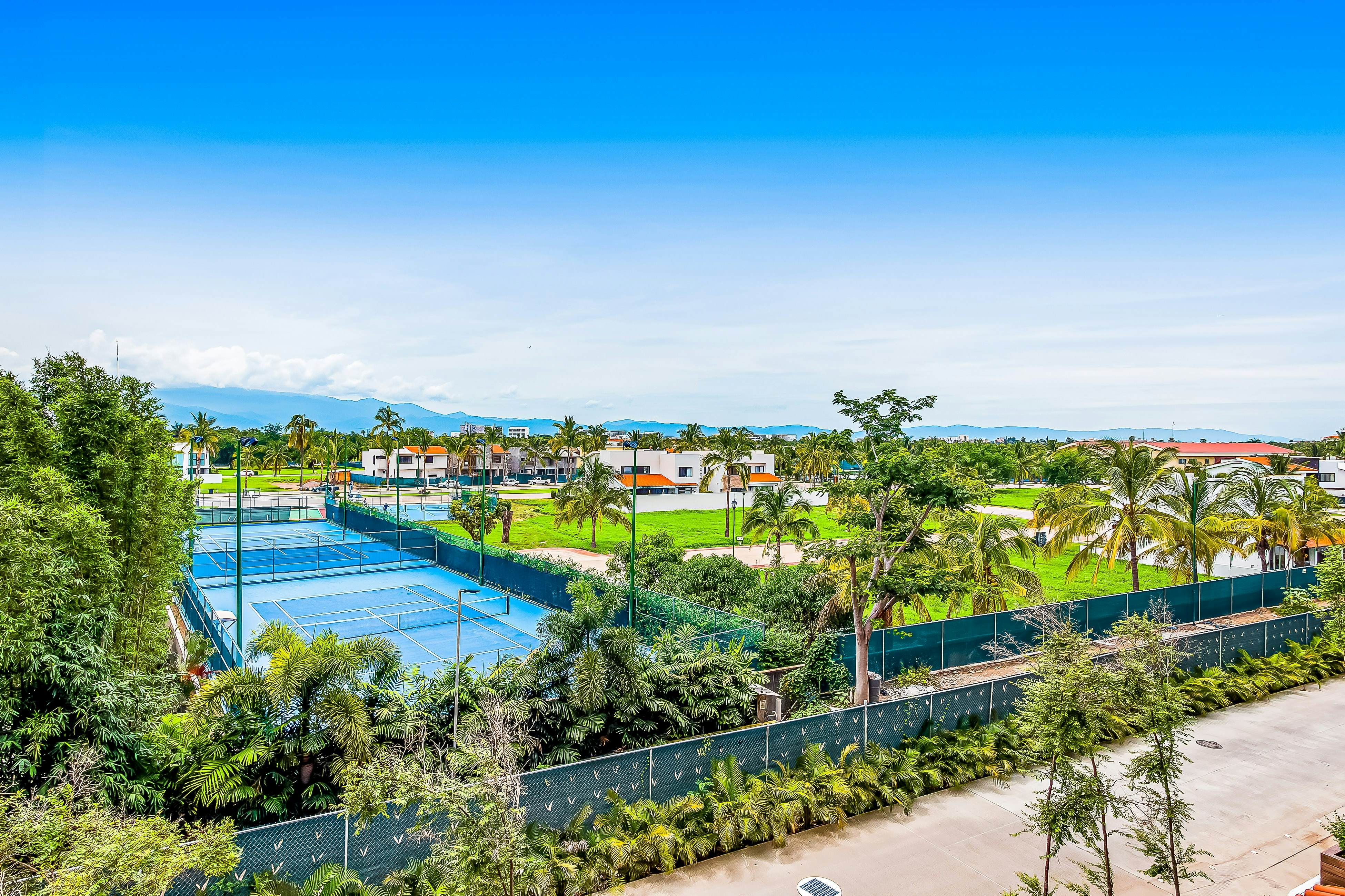 D'Toscana Residencial # 305