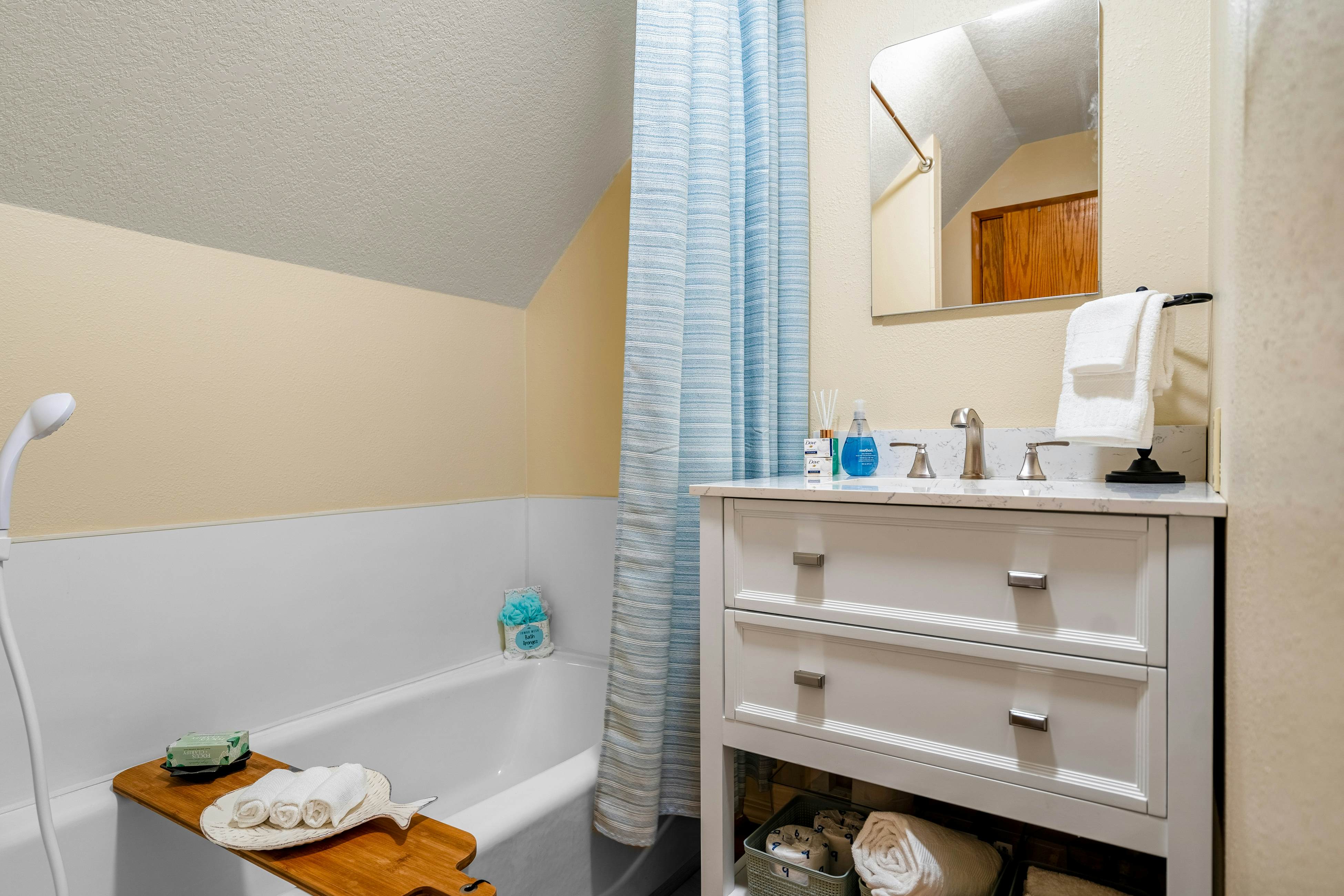 The Hayes Cabin In The Cove