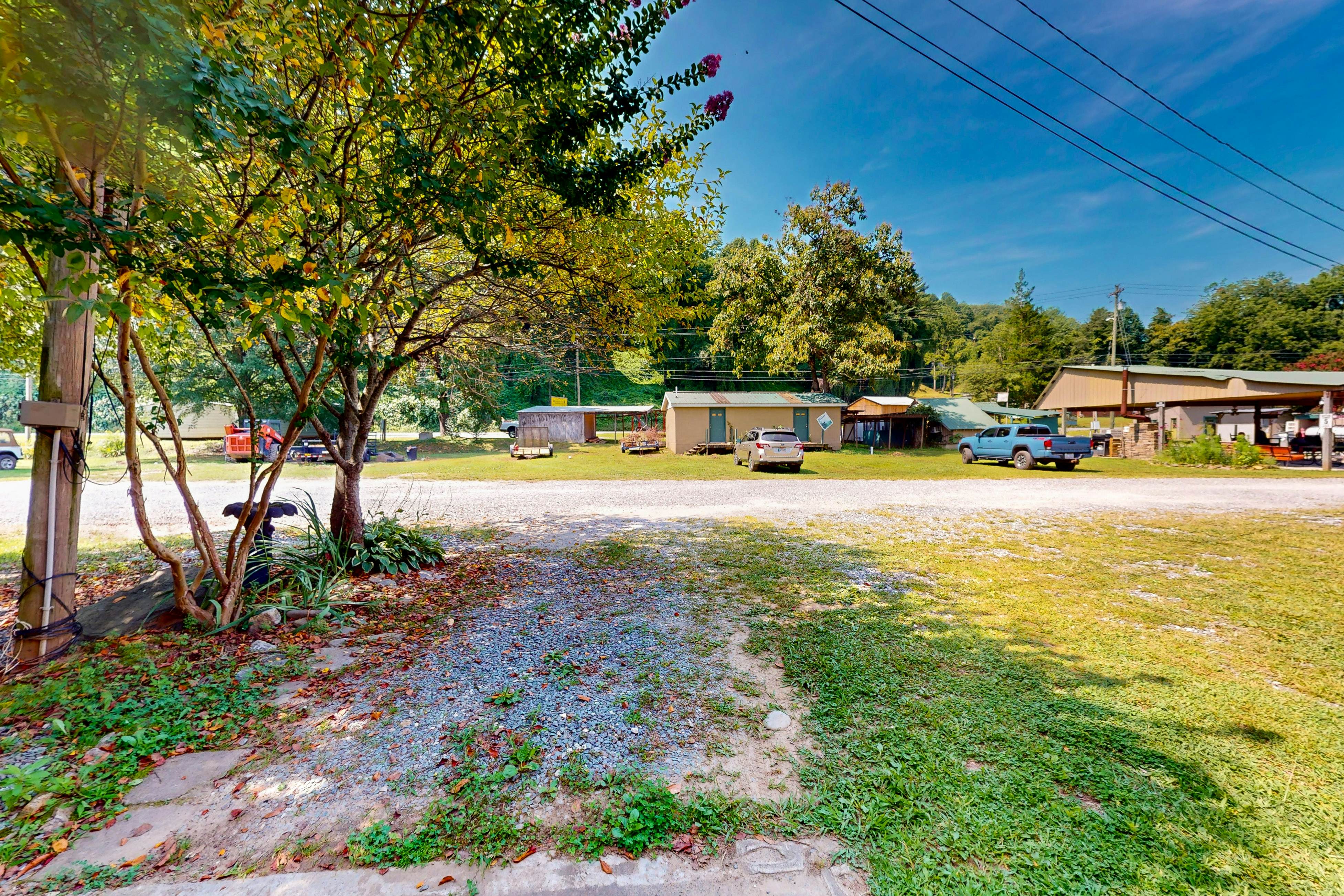 Wildlife Cabin On The River