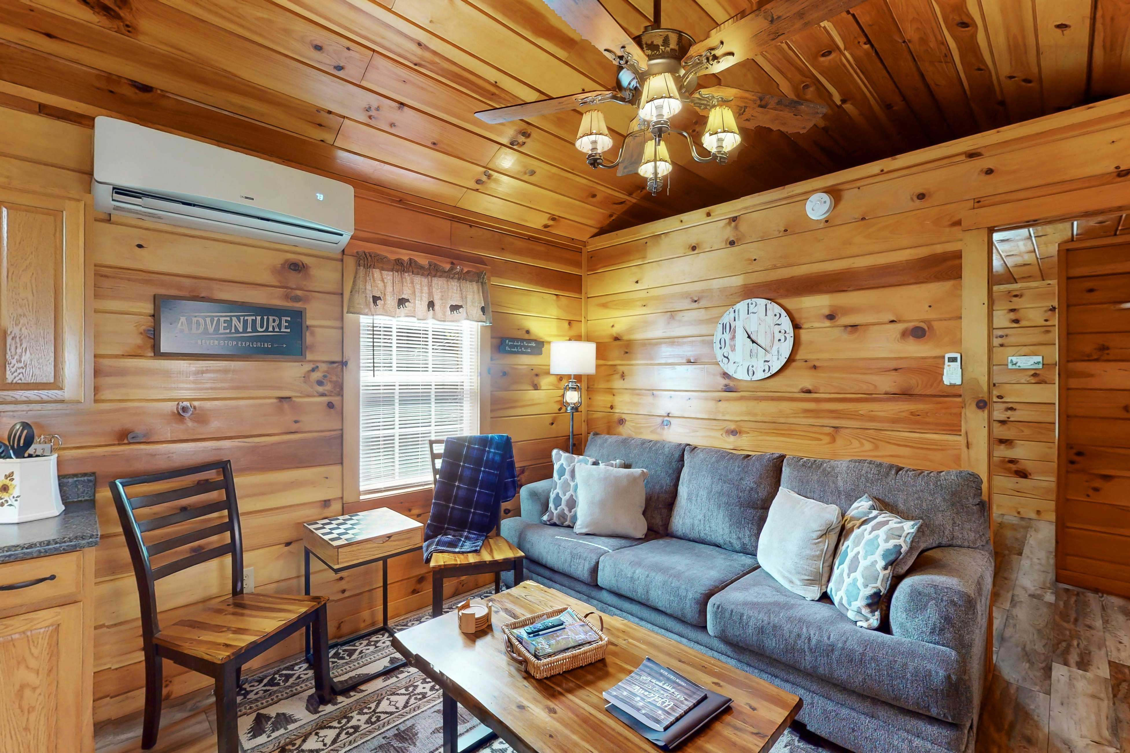 Wildlife Cabin On The River