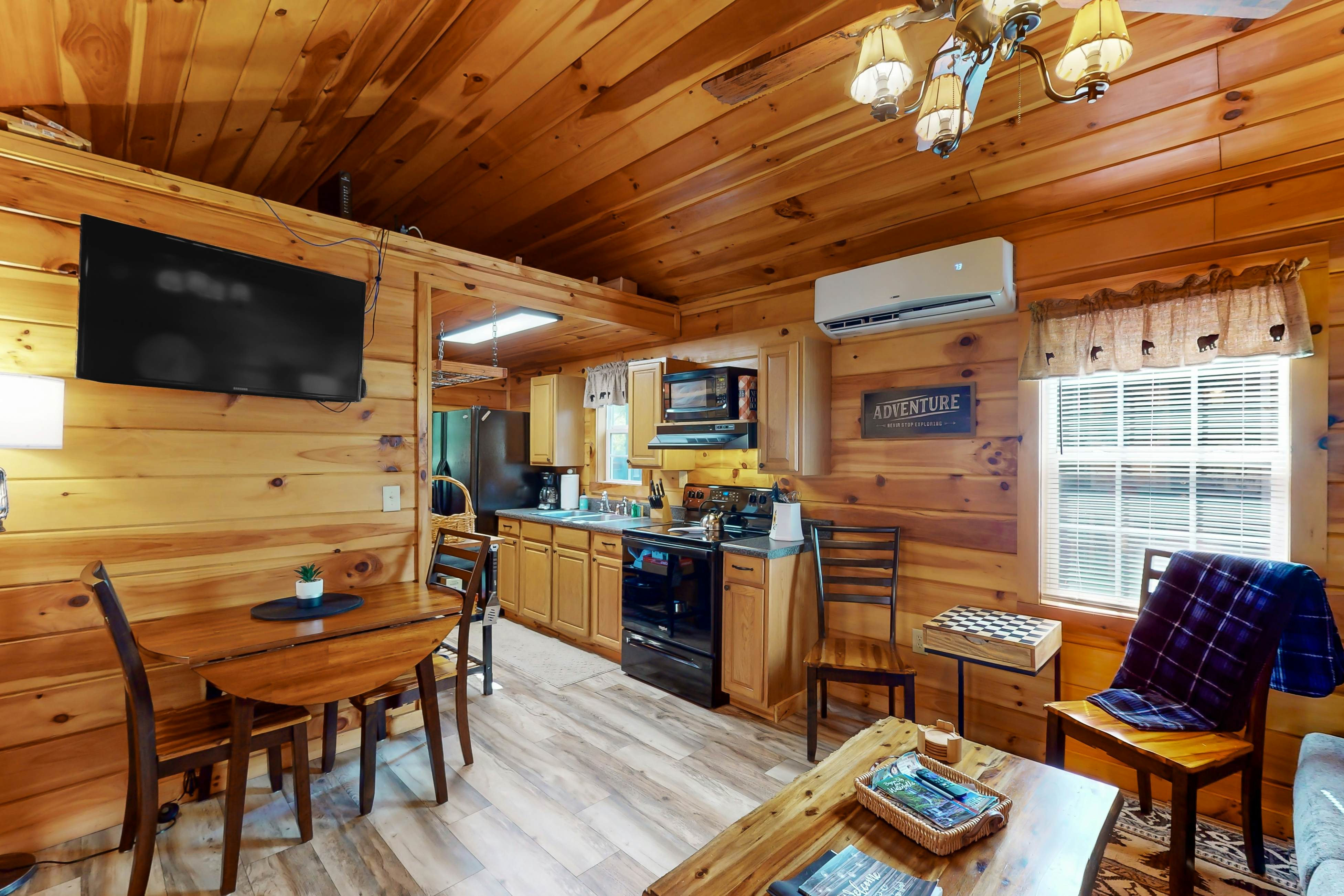 Wildlife Cabin On The River