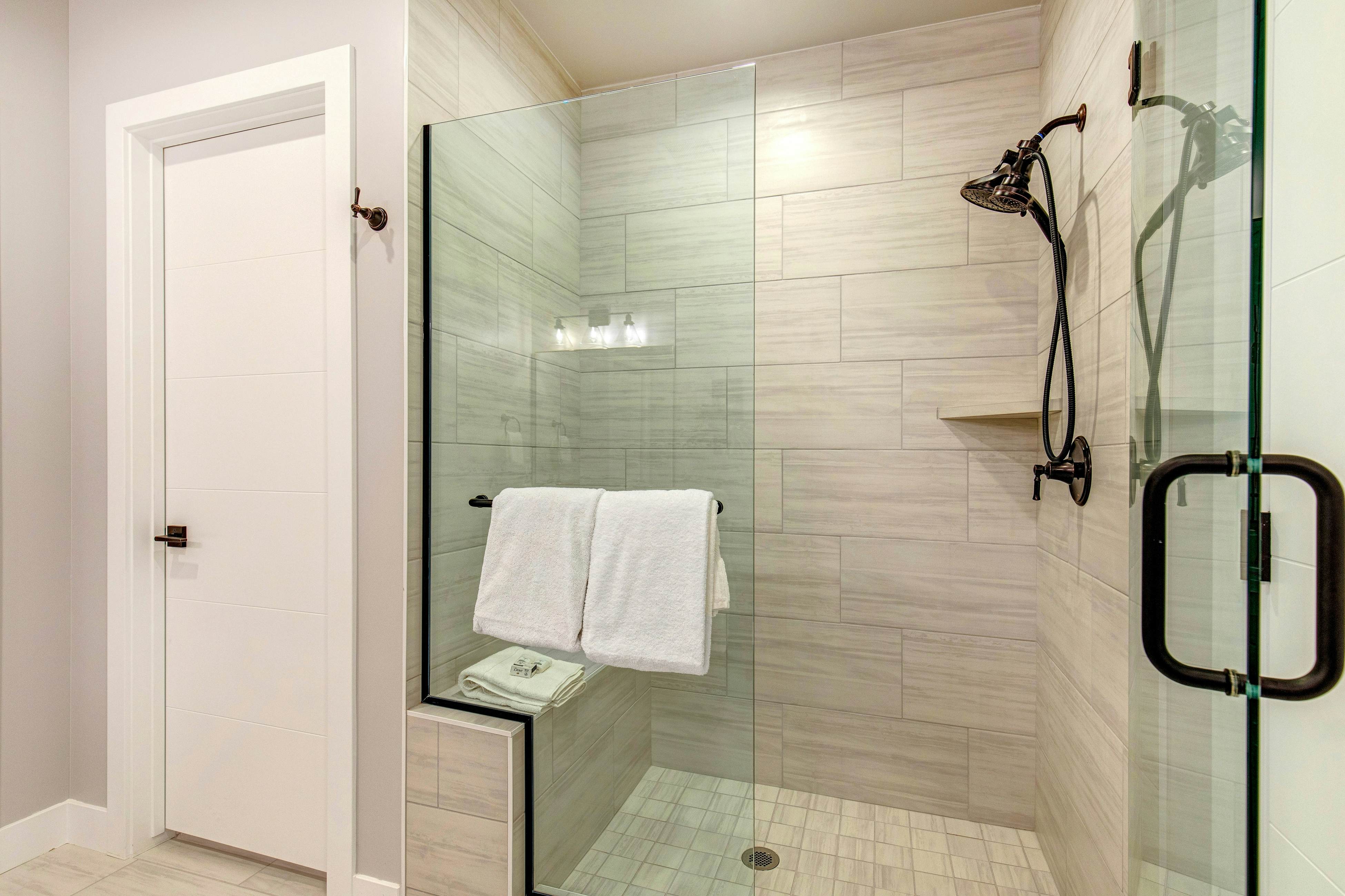 Hideout Hideaway - B