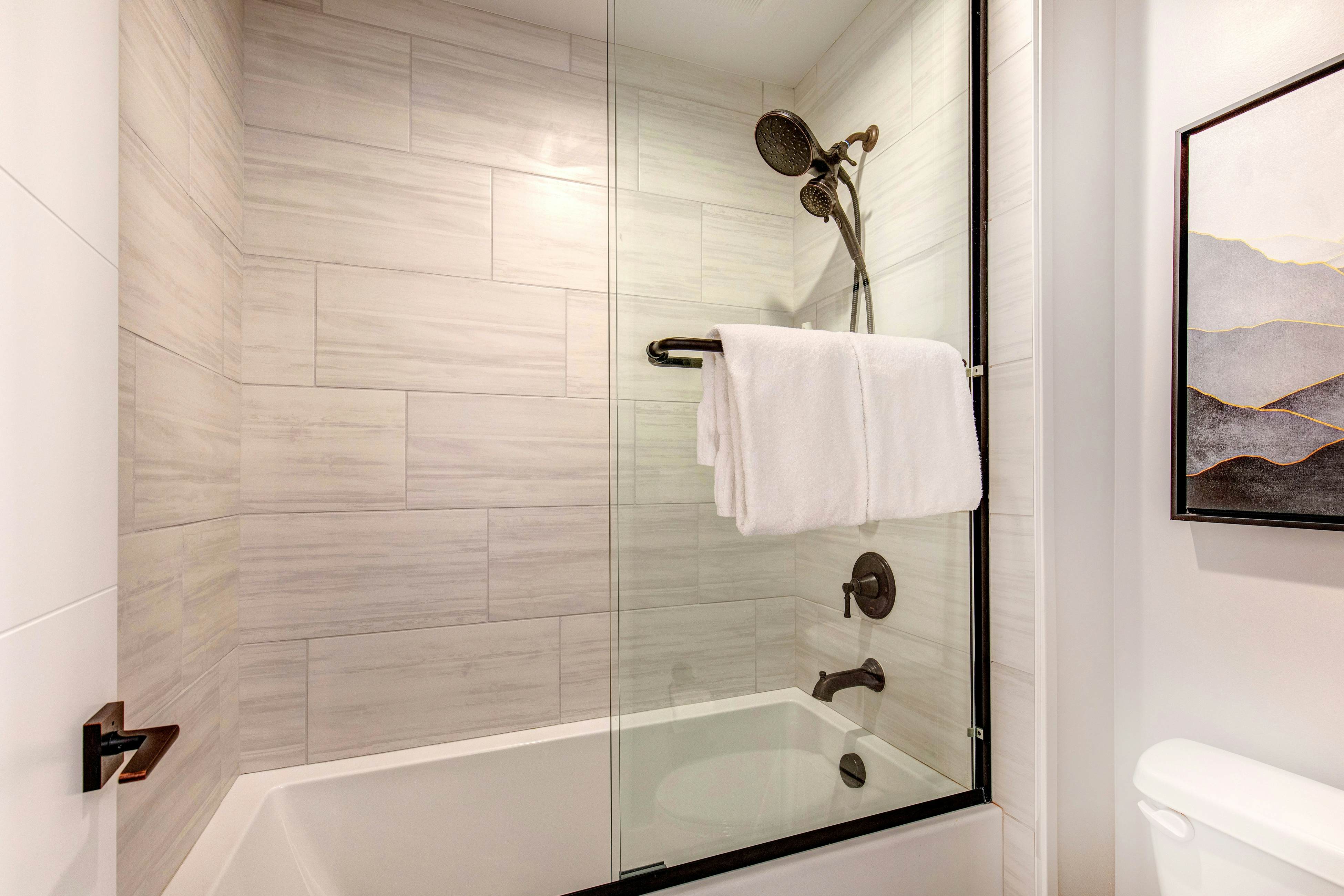 Hideout Hideaway - B