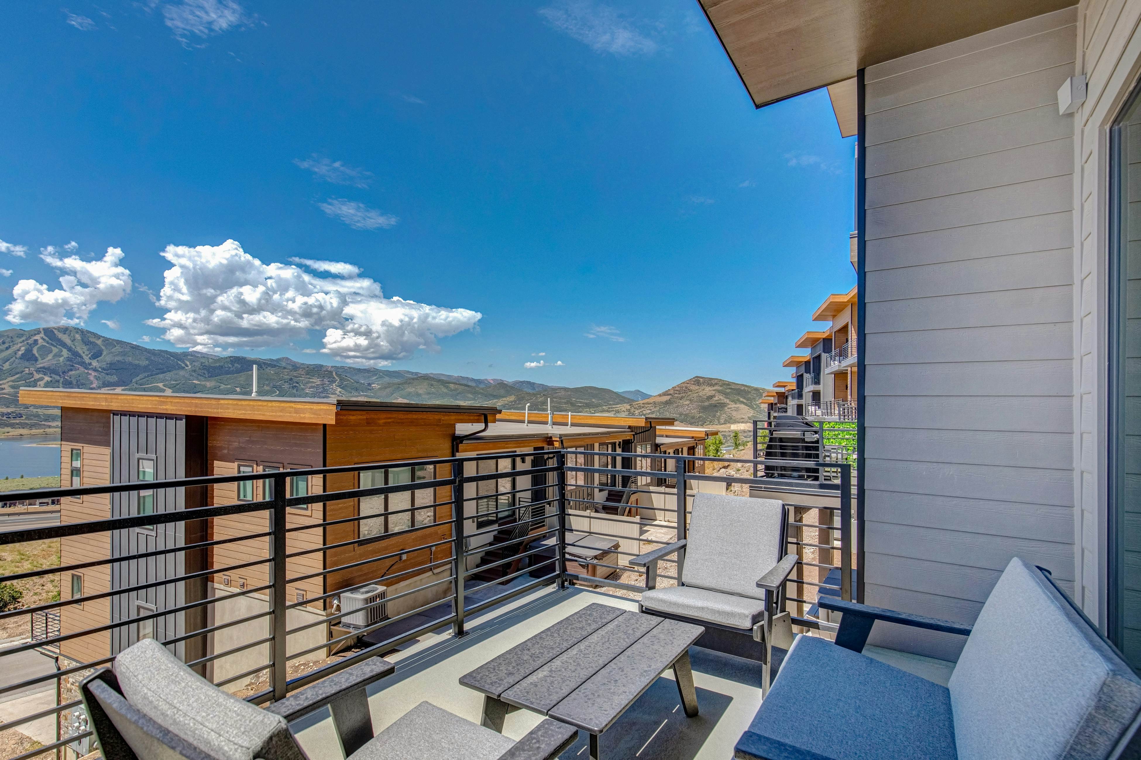 On Top of the Mountains - Full Townhome