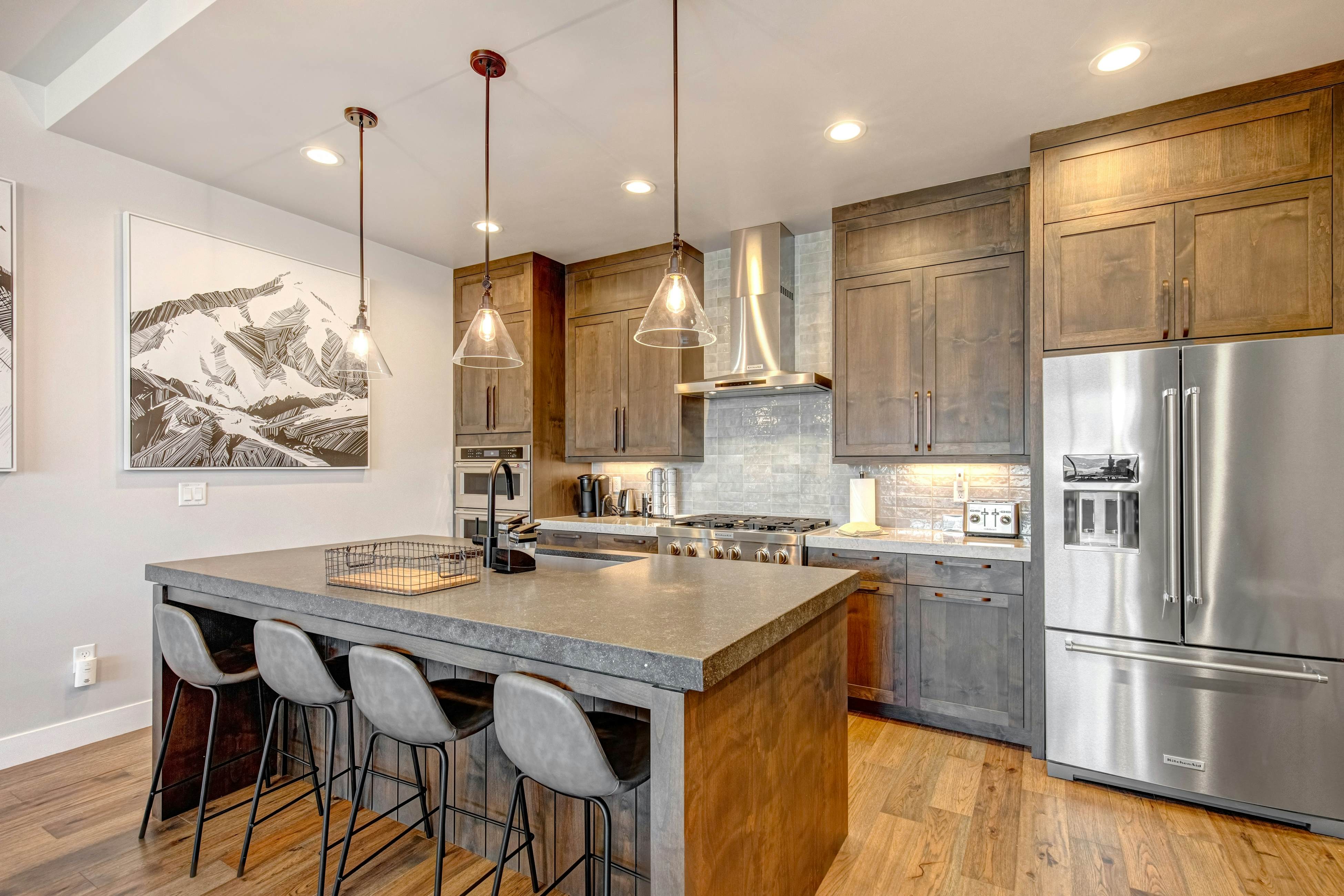 On Top of the Mountains - Full Townhome