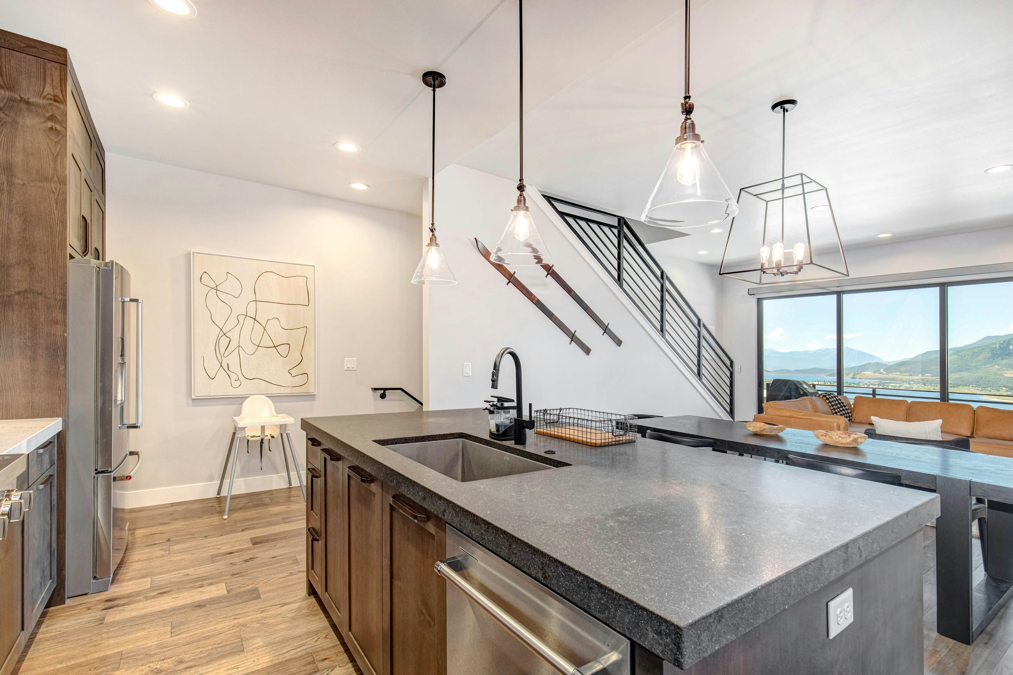 On Top of the Mountains - Full Townhome