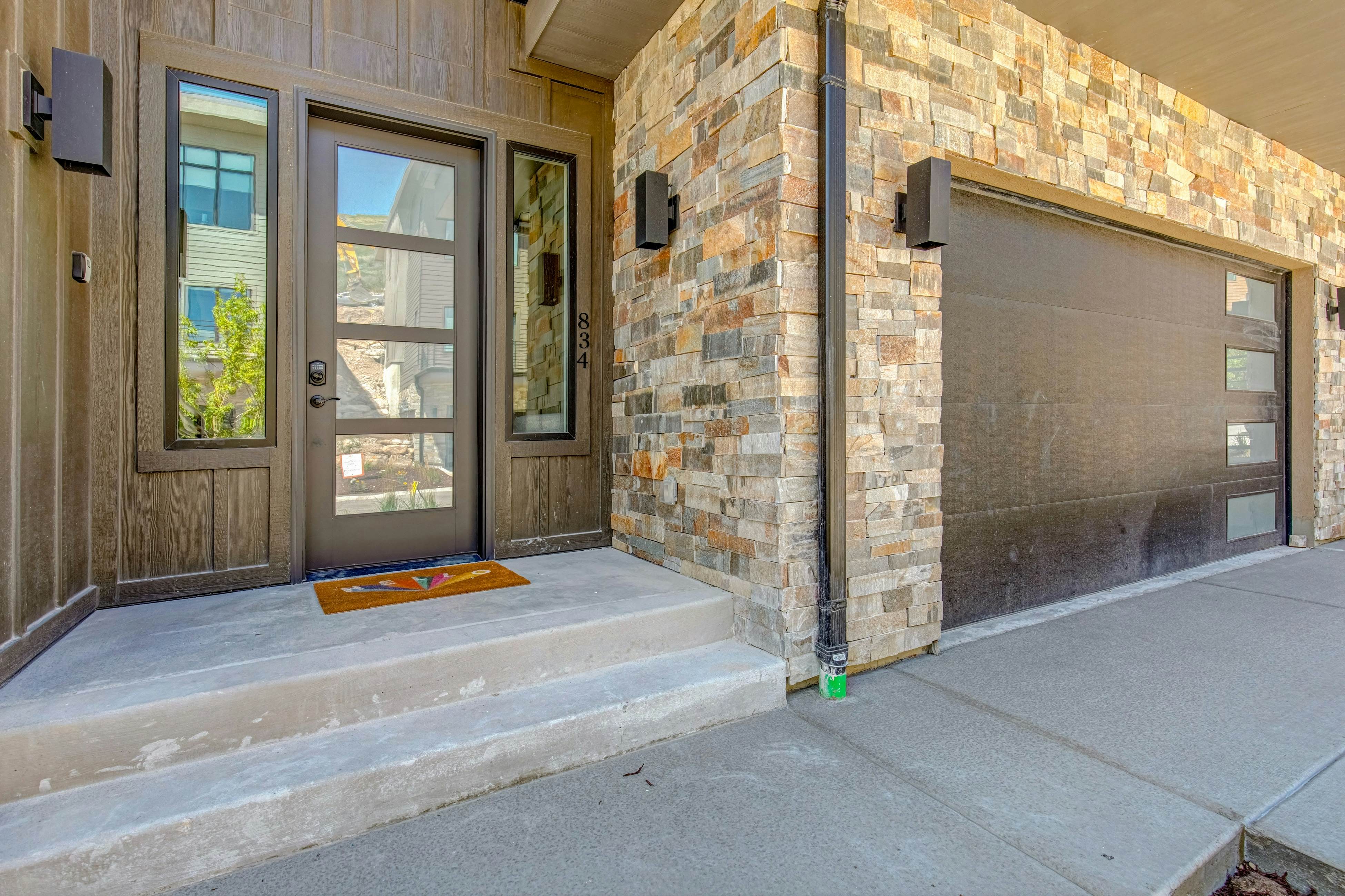 On Top of the Mountains - Full Townhome