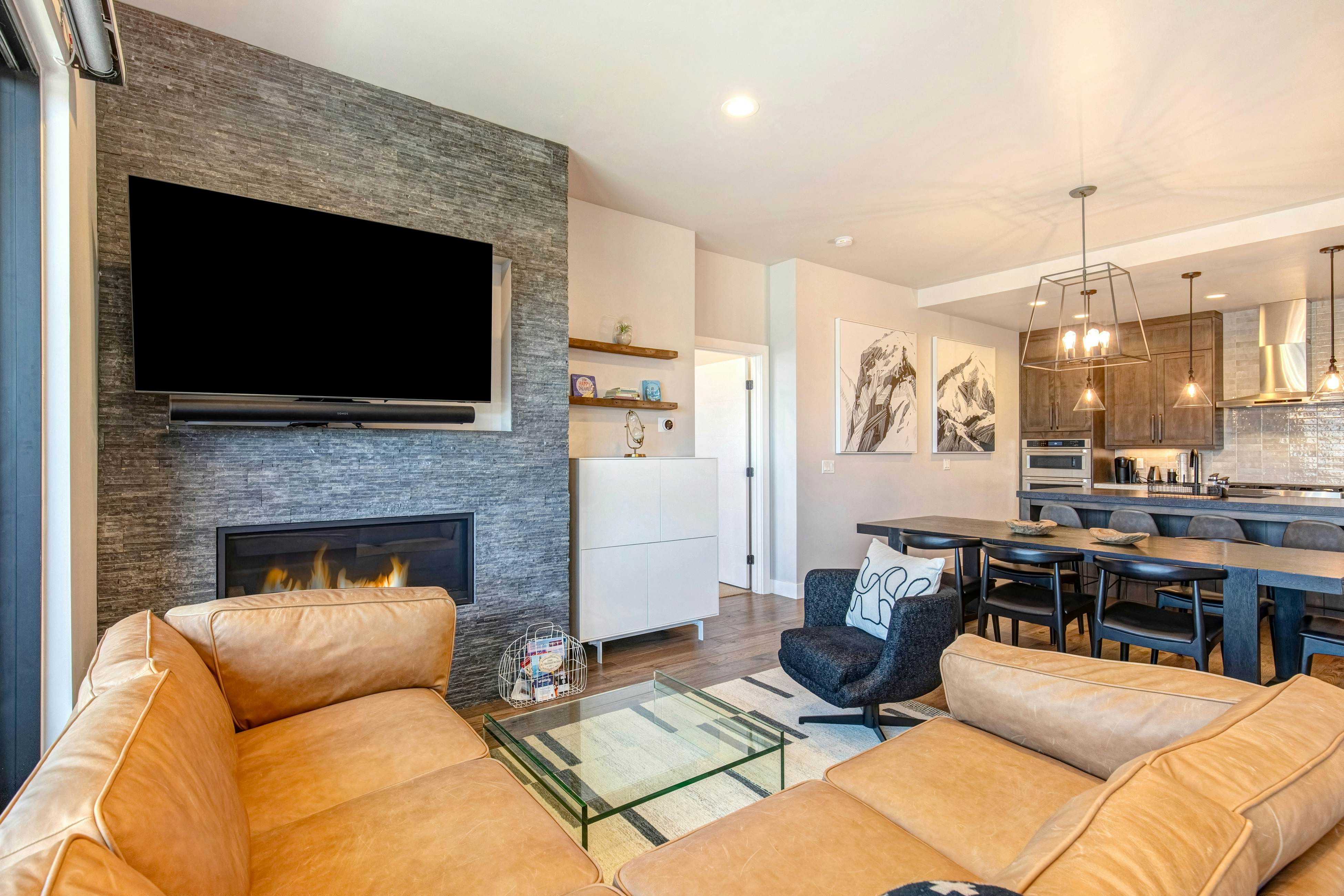 On Top of the Mountains - Full Townhome