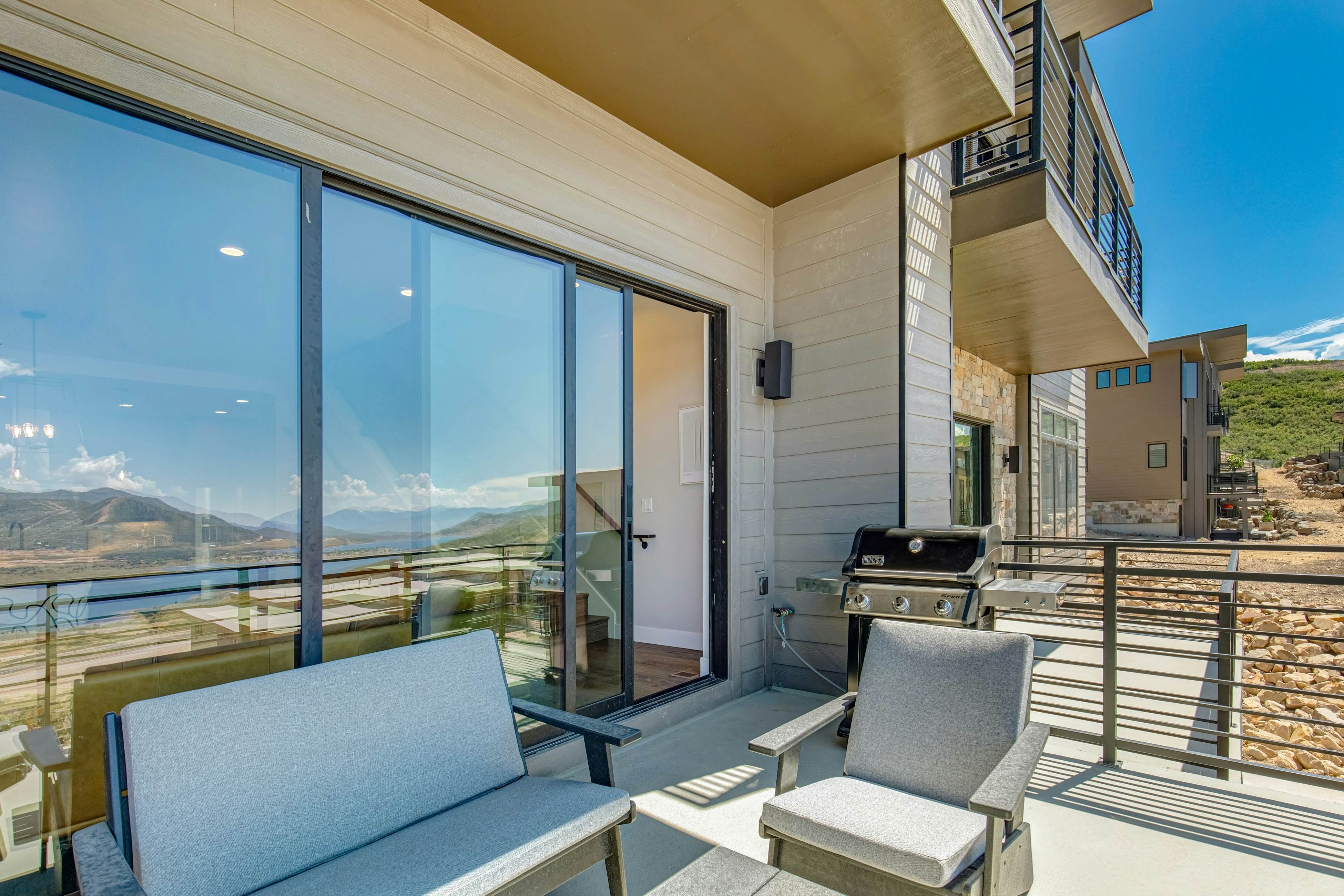 On Top of the Mountains - Full Townhome