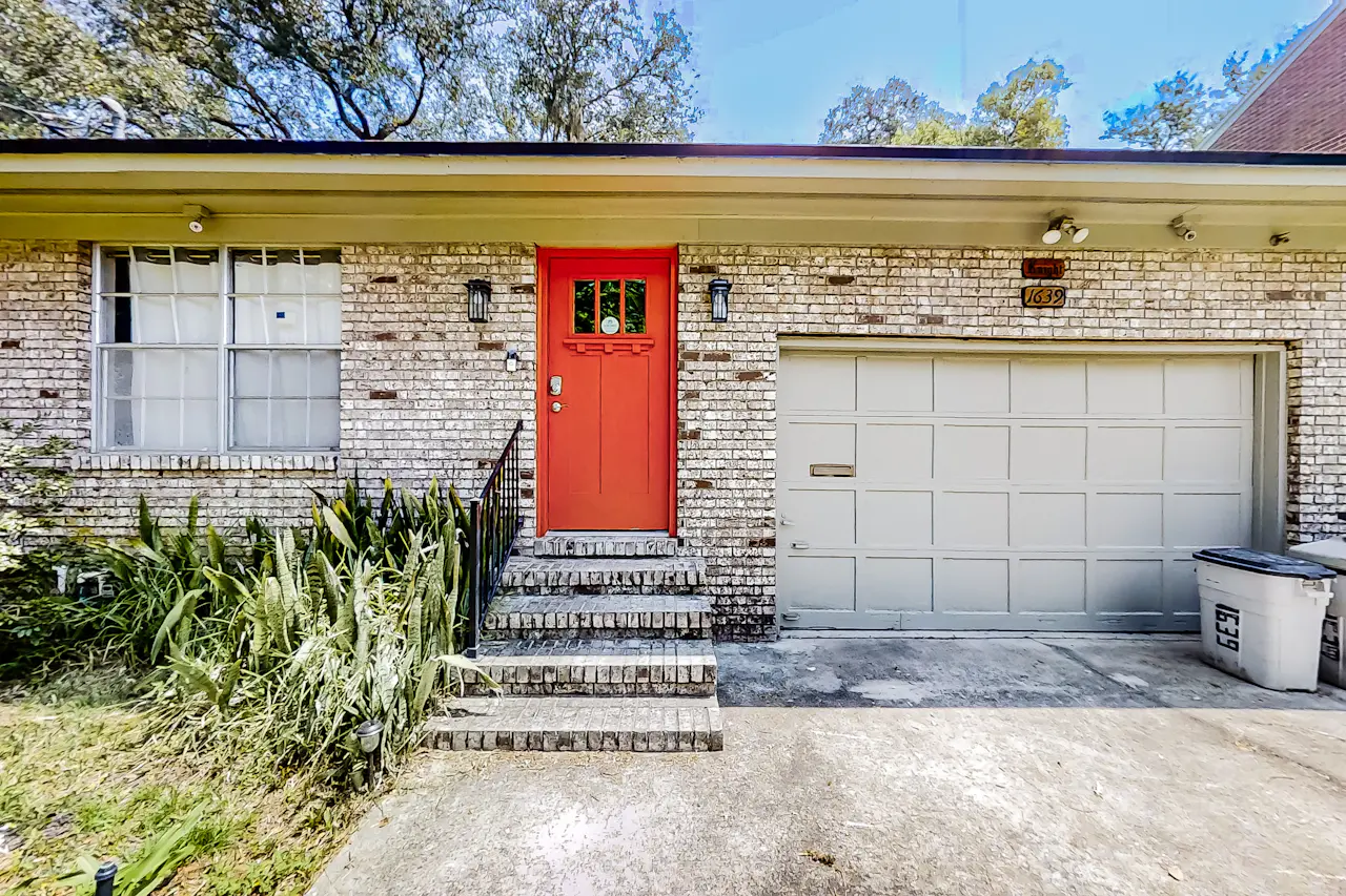 Mystic Moon Hideaway 3 BD Jacksonville, FL Vacation Rental Vacasa