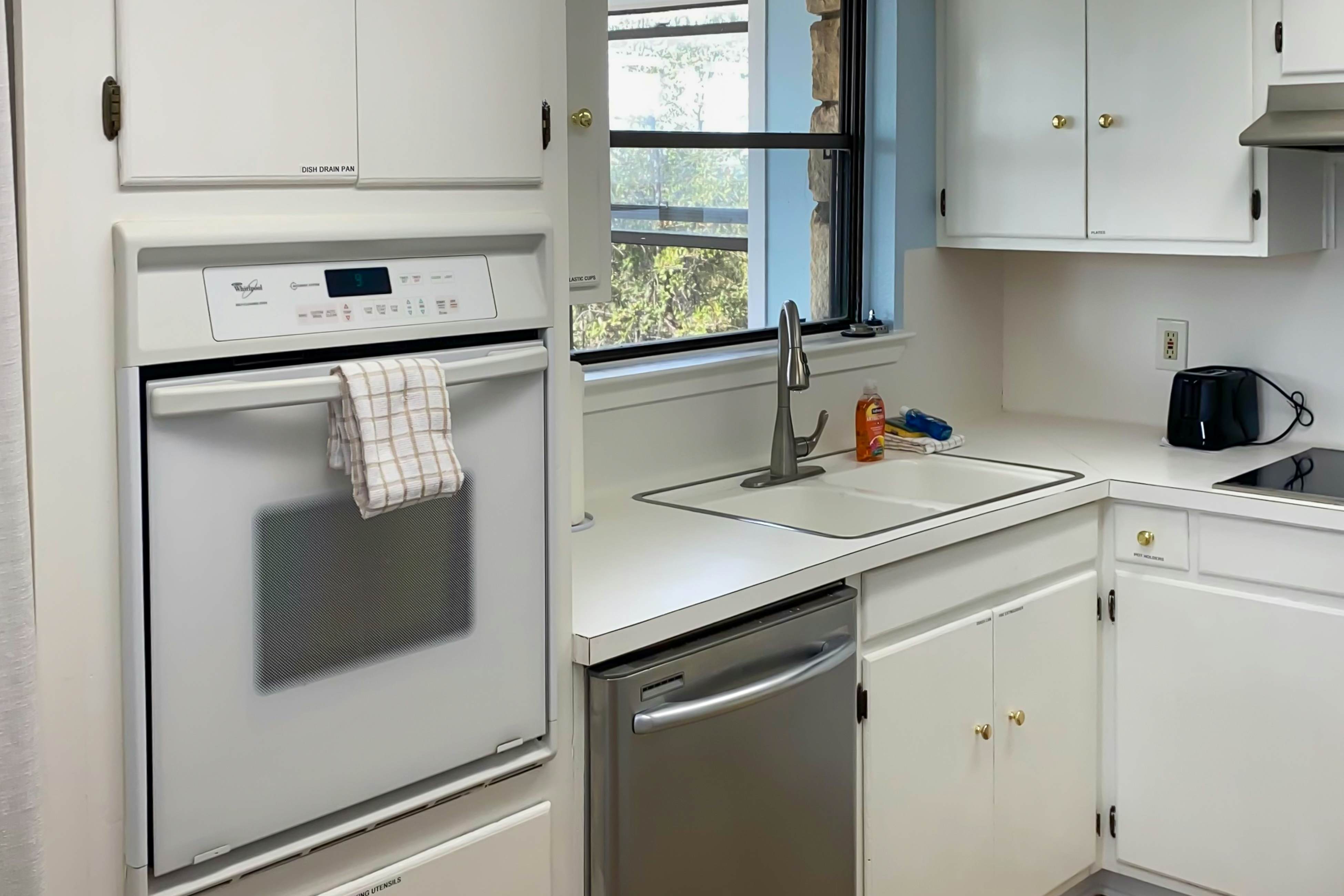 Granite Peak Vista - Inks Lake