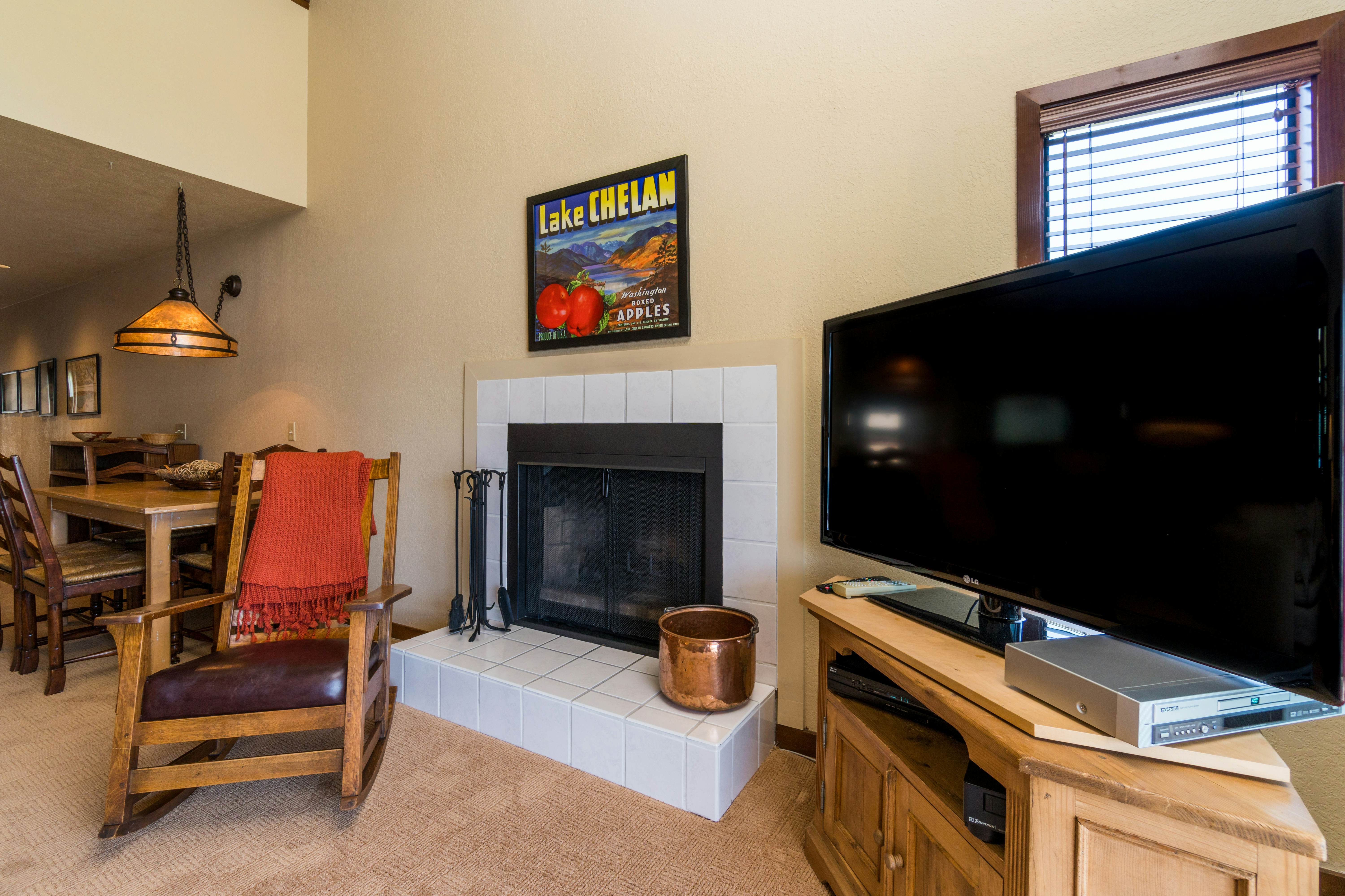 Lake Chelan Shores Sunset Condo (134) 1 BD Chelan, WA Vacation