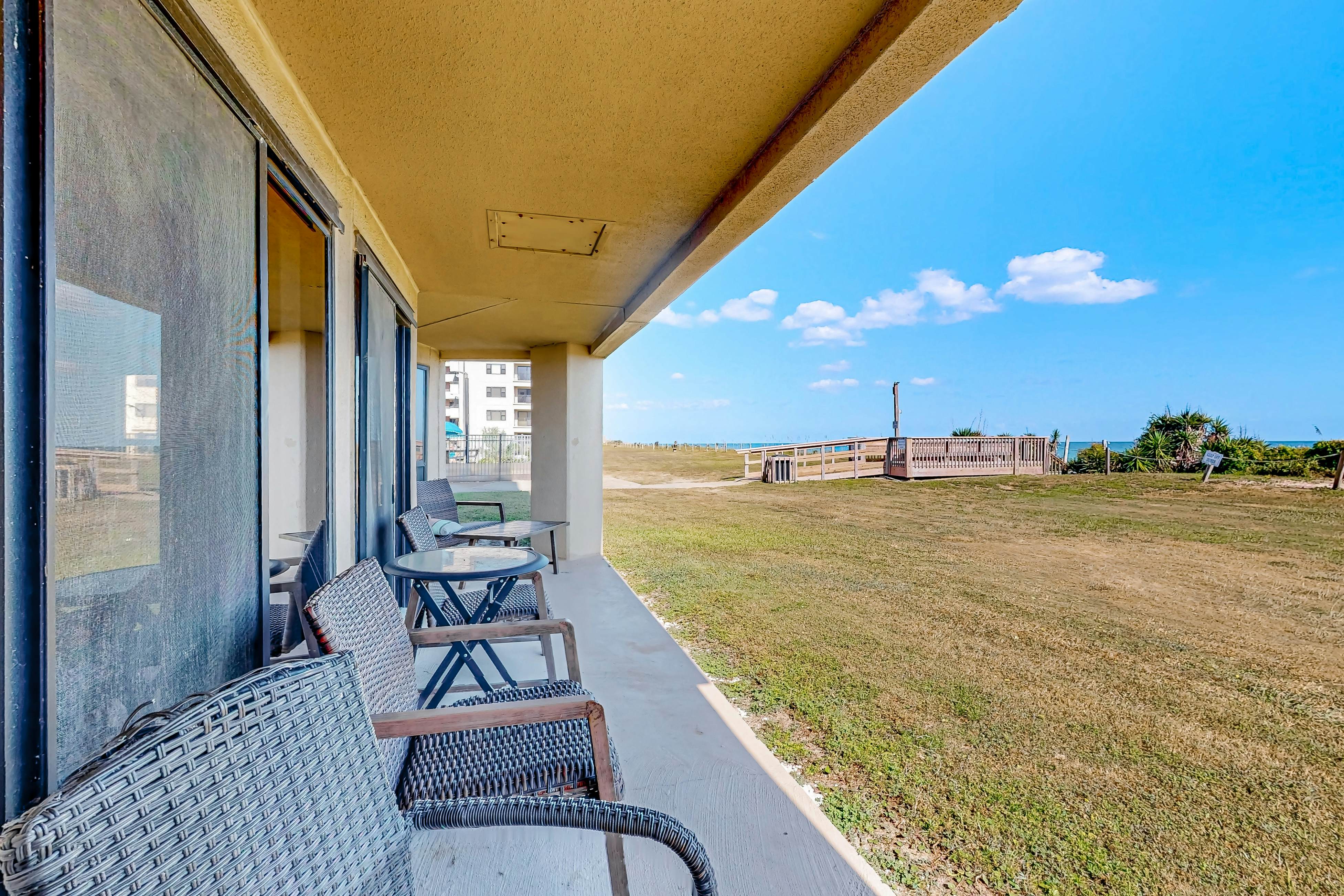 Summer Winds Unit 105 4 BD Indian Beach, NC Vacation Rental Vacasa
