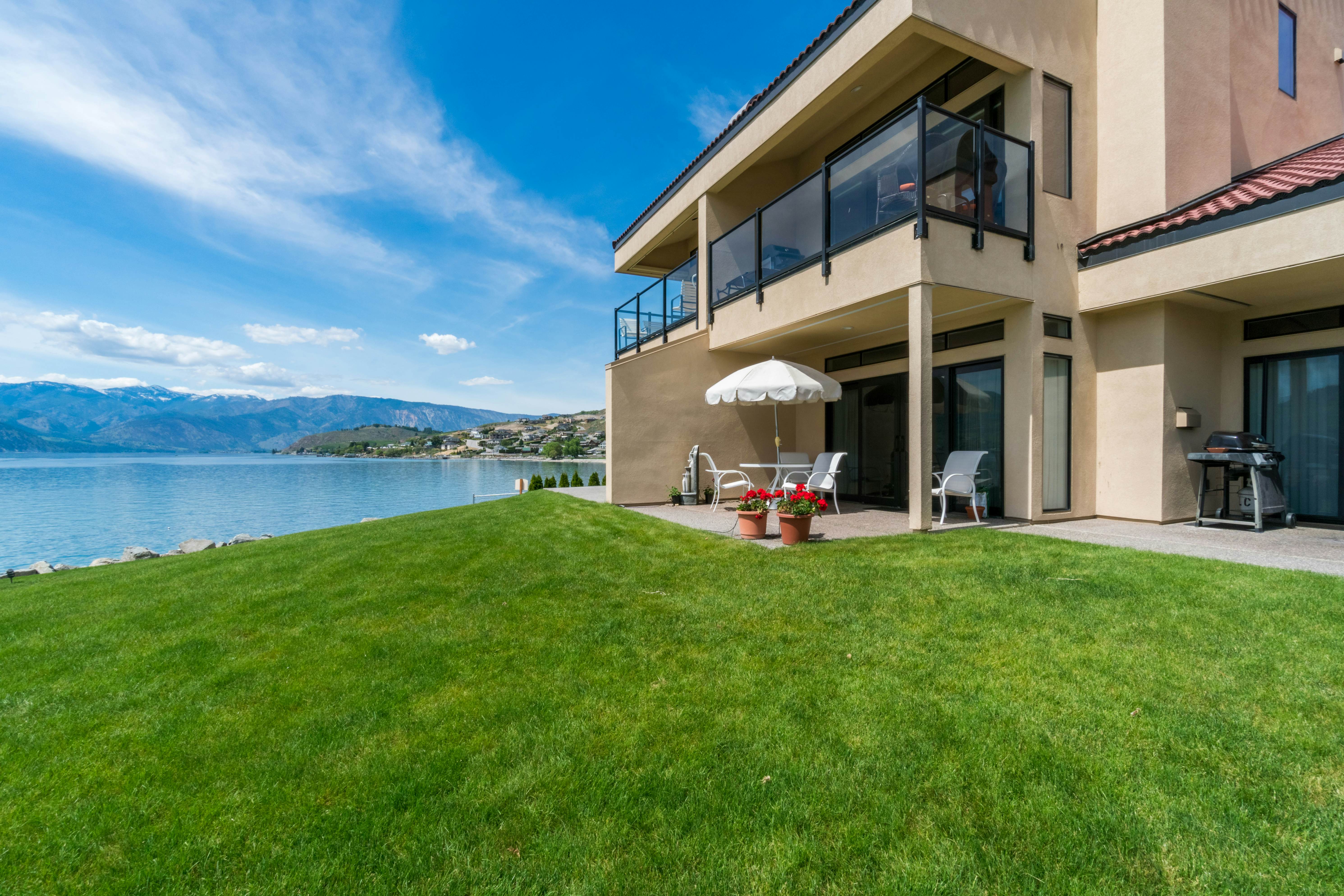 Lake Chelan Shores Rentals Chelan Condo Rentals Vacasa