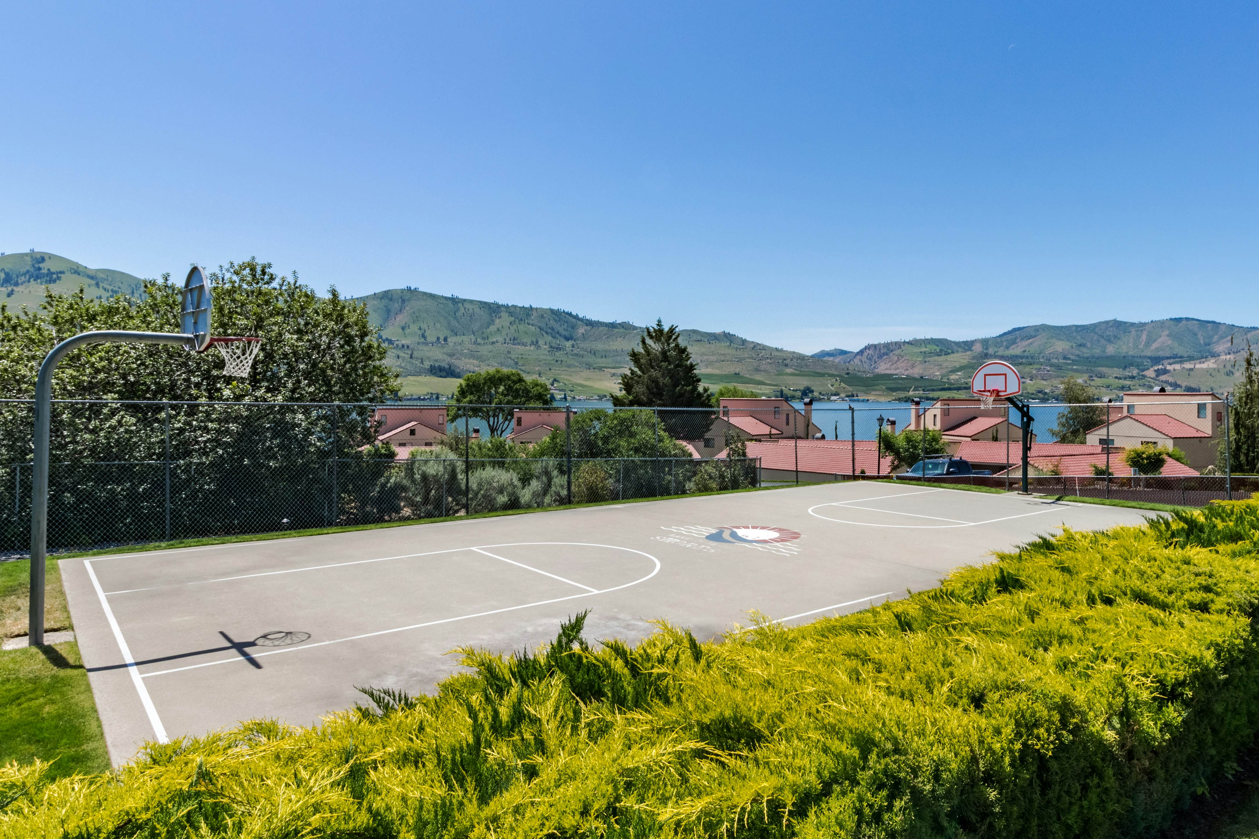 Lake Chelan Shores - Sunset Condo #13-4