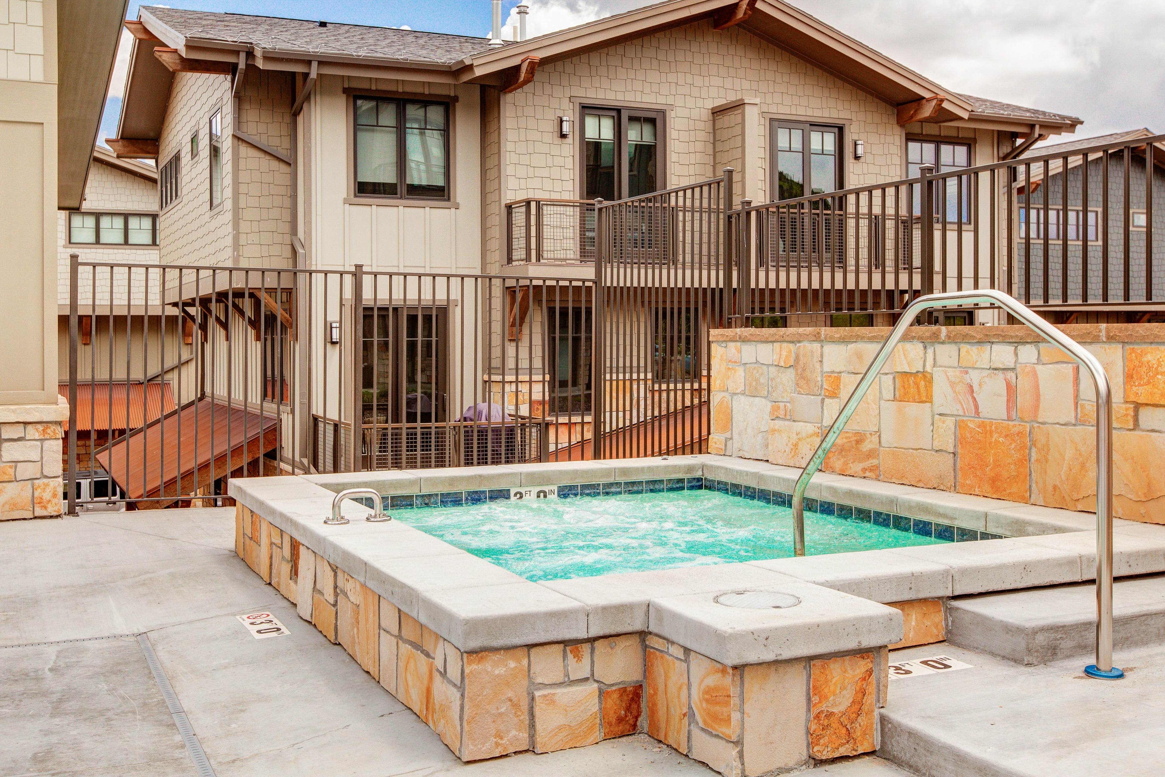 Summit Elegance Retreat 211