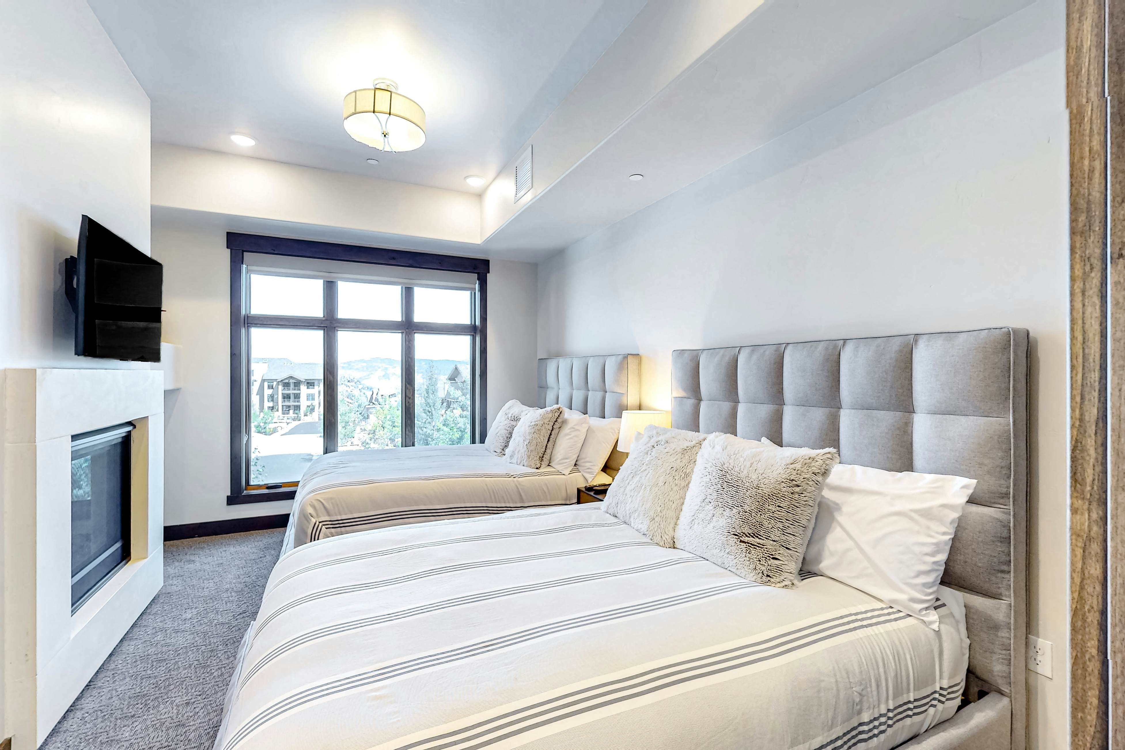 Summit Elegance Retreat 211