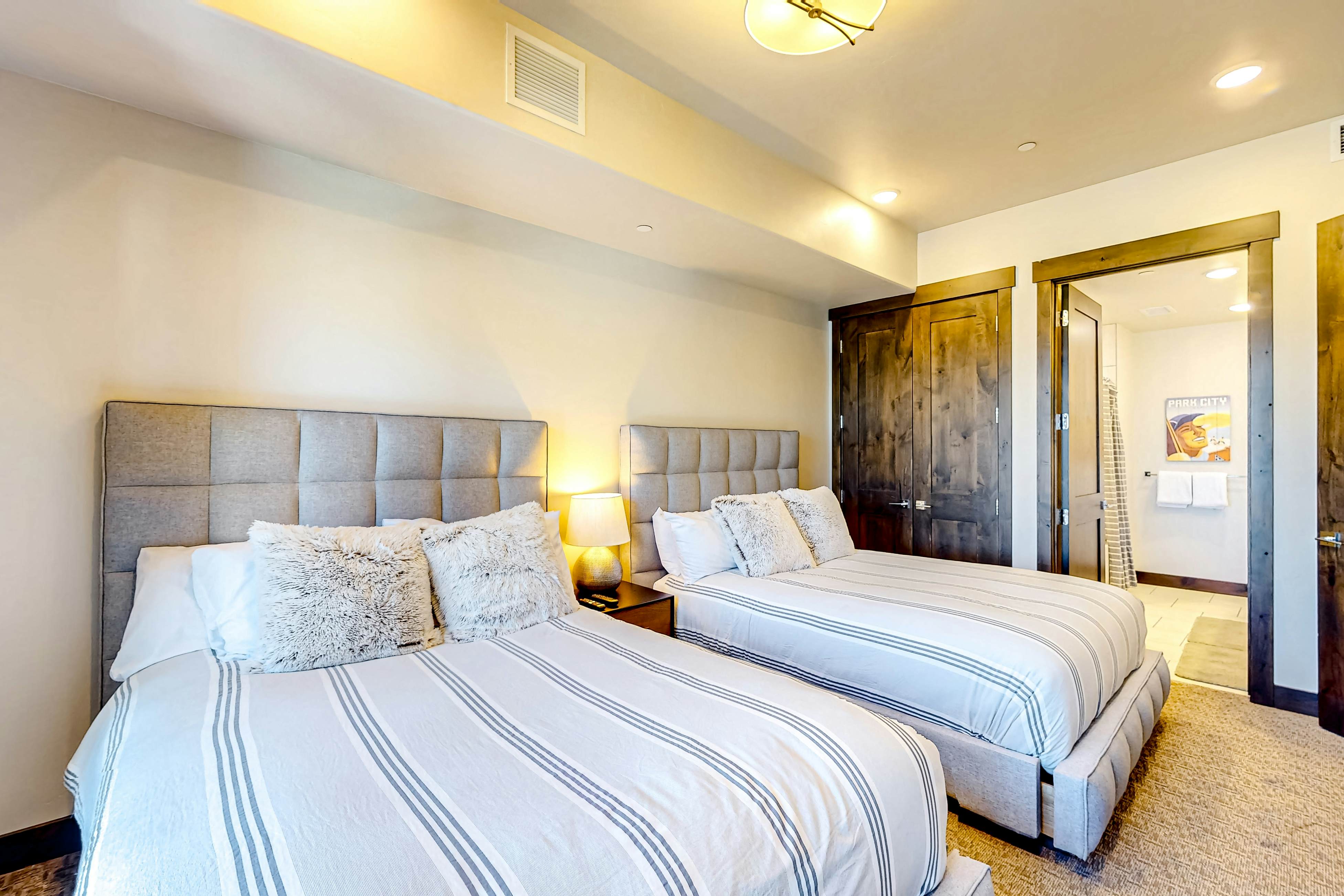 Summit Elegance Retreat 211