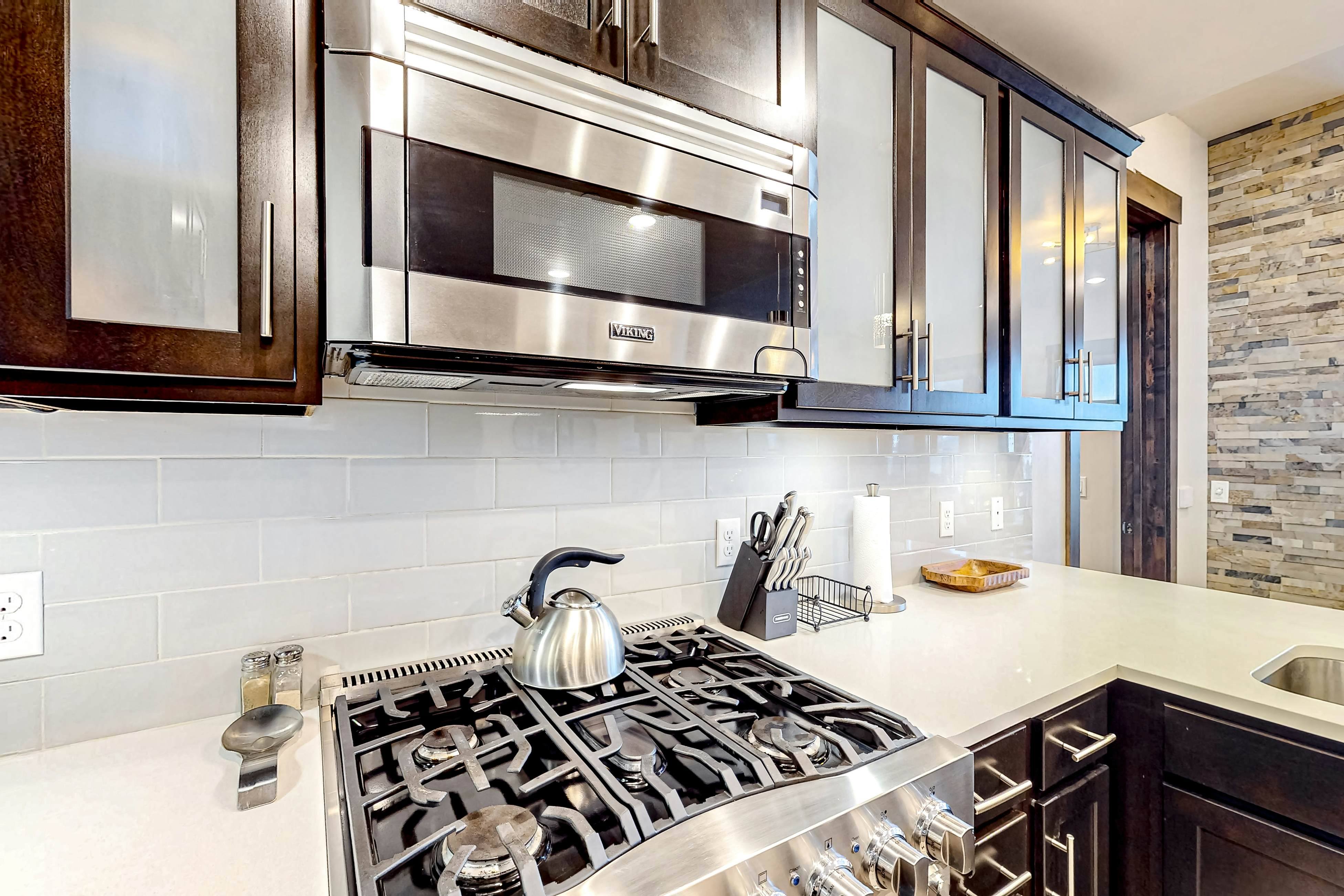 Summit Elegance Retreat 211