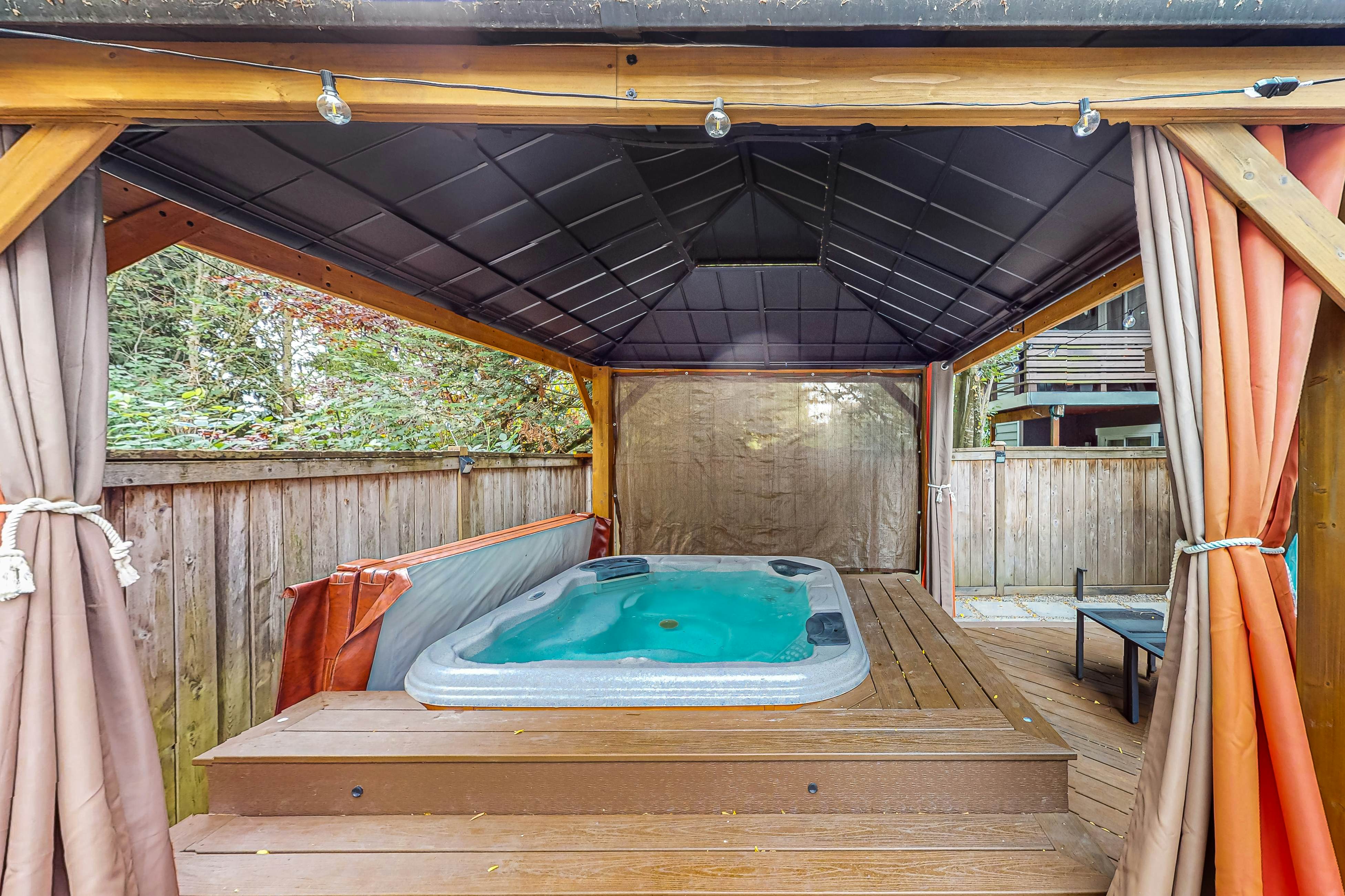 Woodinvilla 1 BD Woodinville, WA Vacation Rental Vacasa