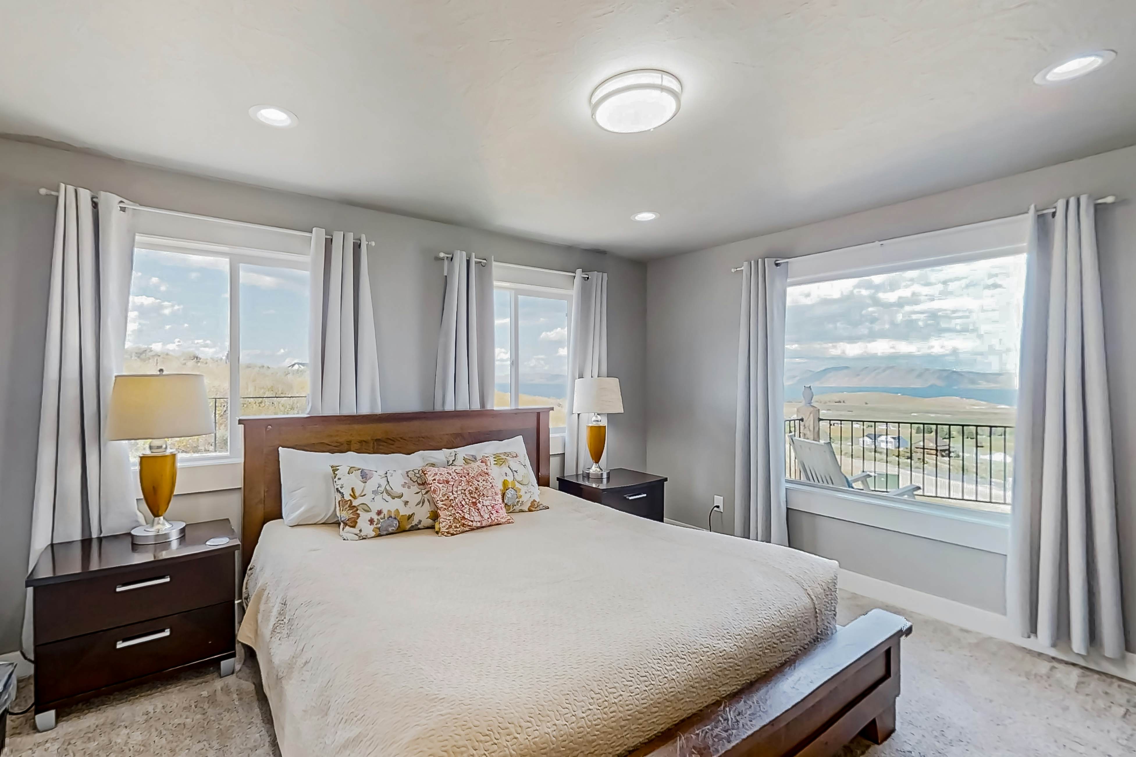 Serenity w/ Ideal Beach Access!