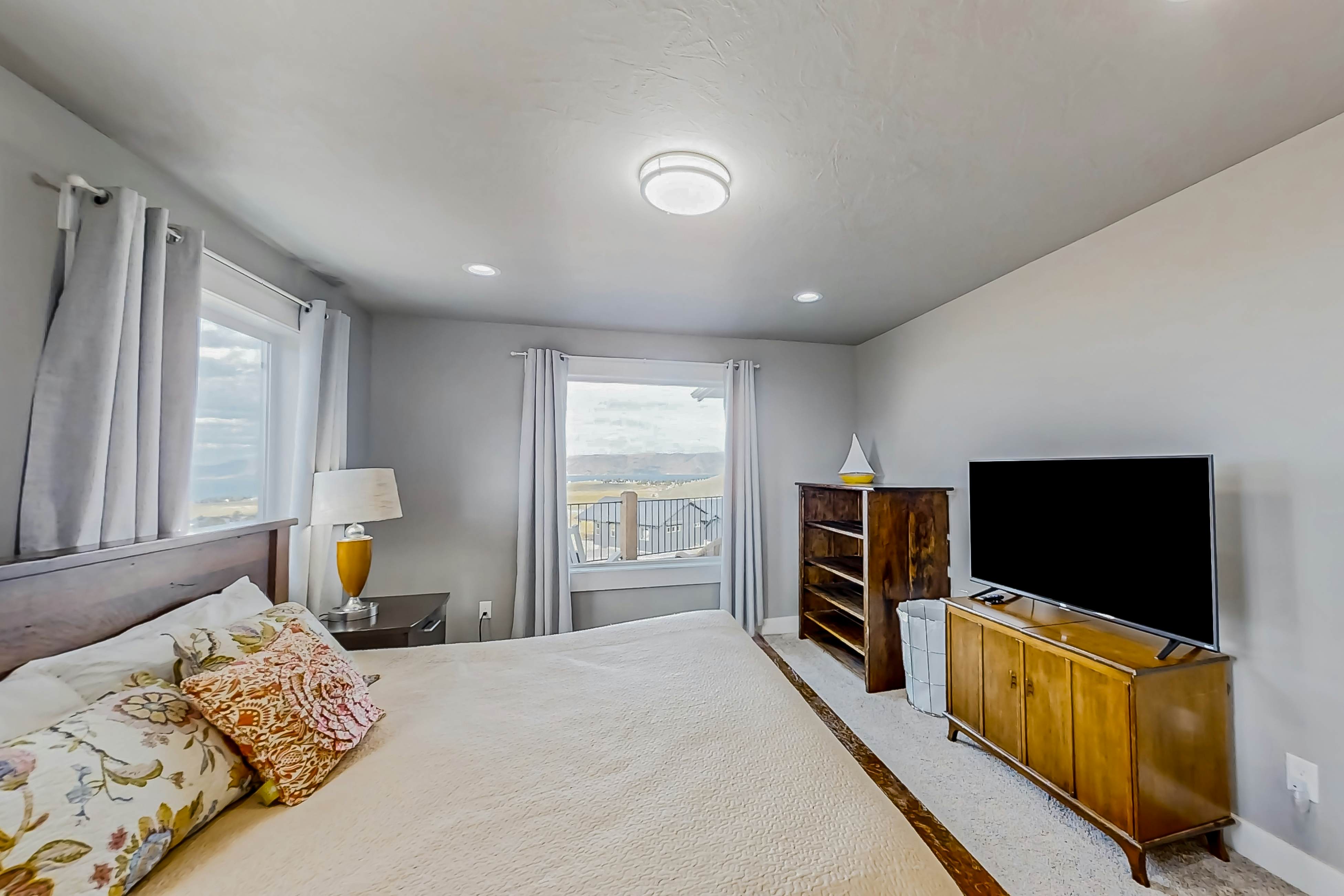 Serenity w/ Ideal Beach Access!