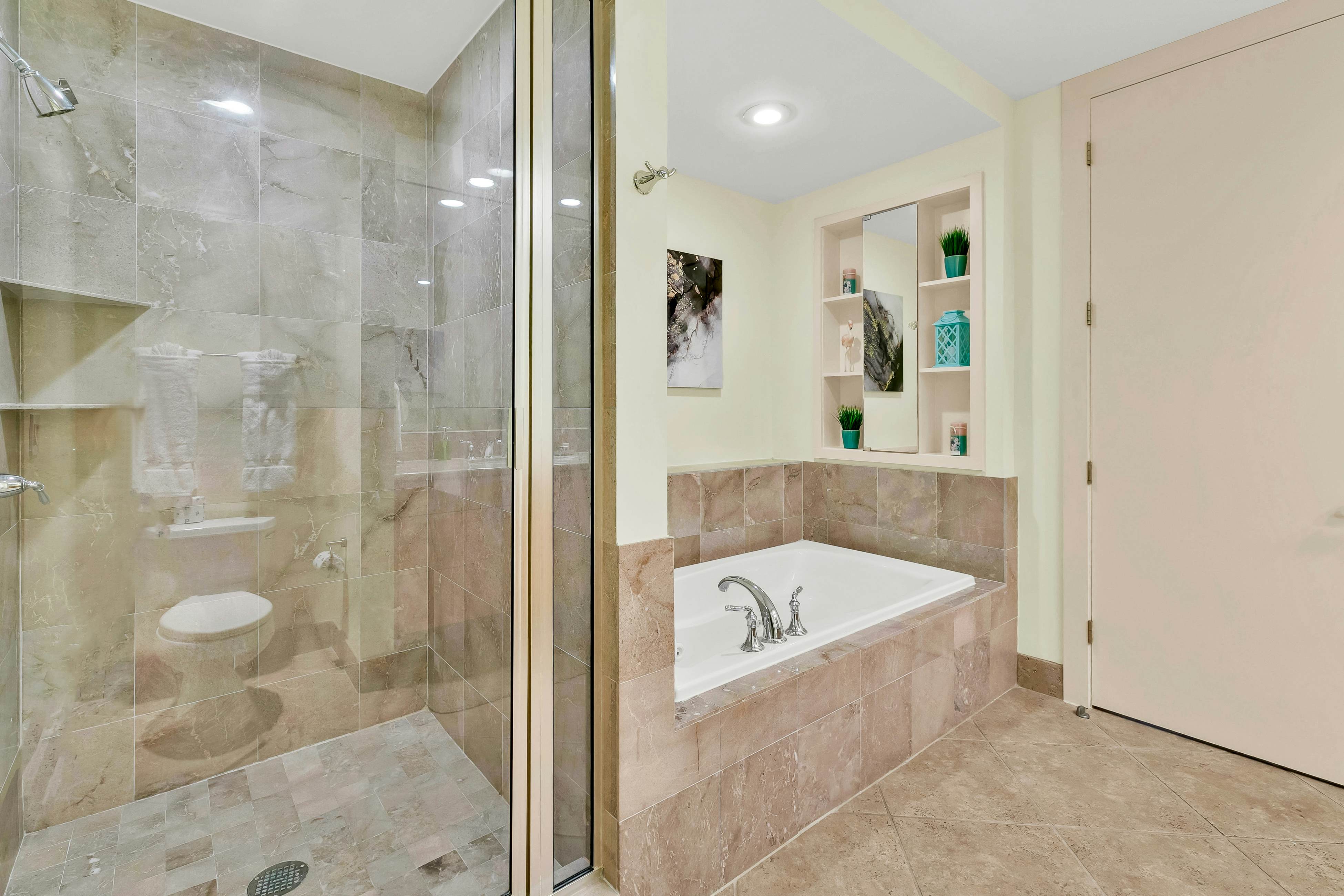 Sapphire Condominiums #806