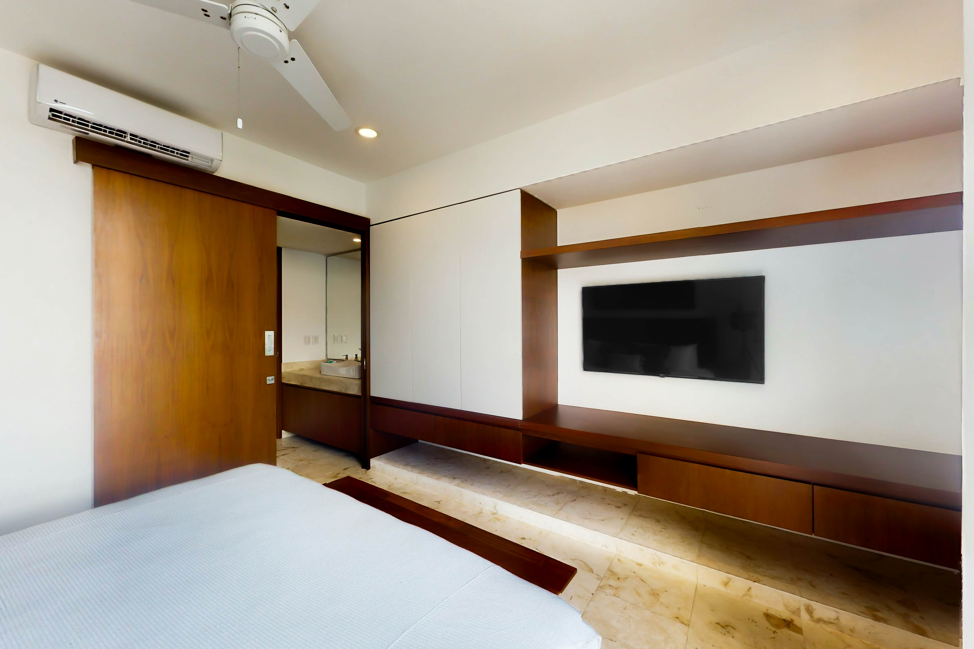 Anah La Quinta # 303