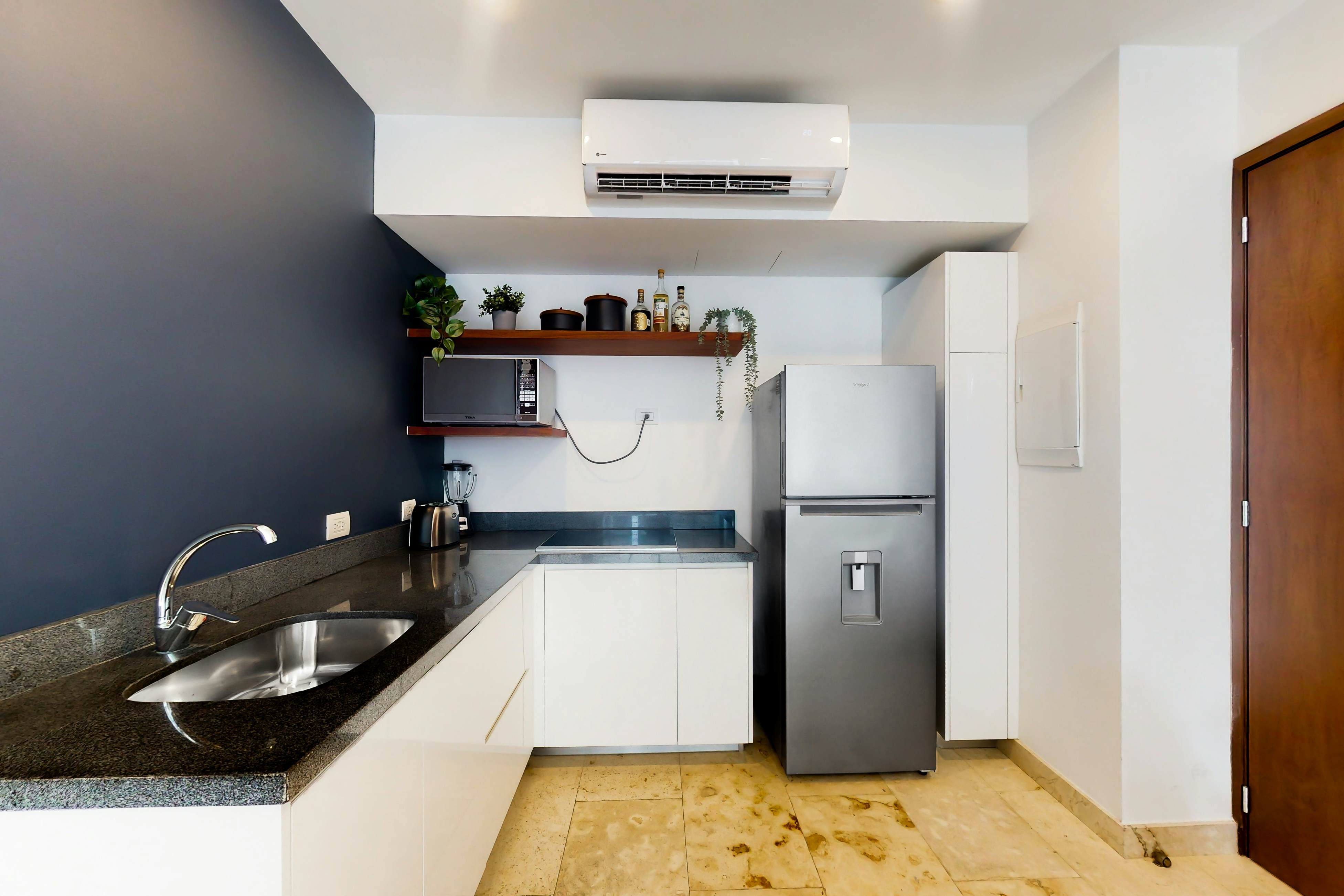 Anah La Quinta # 303