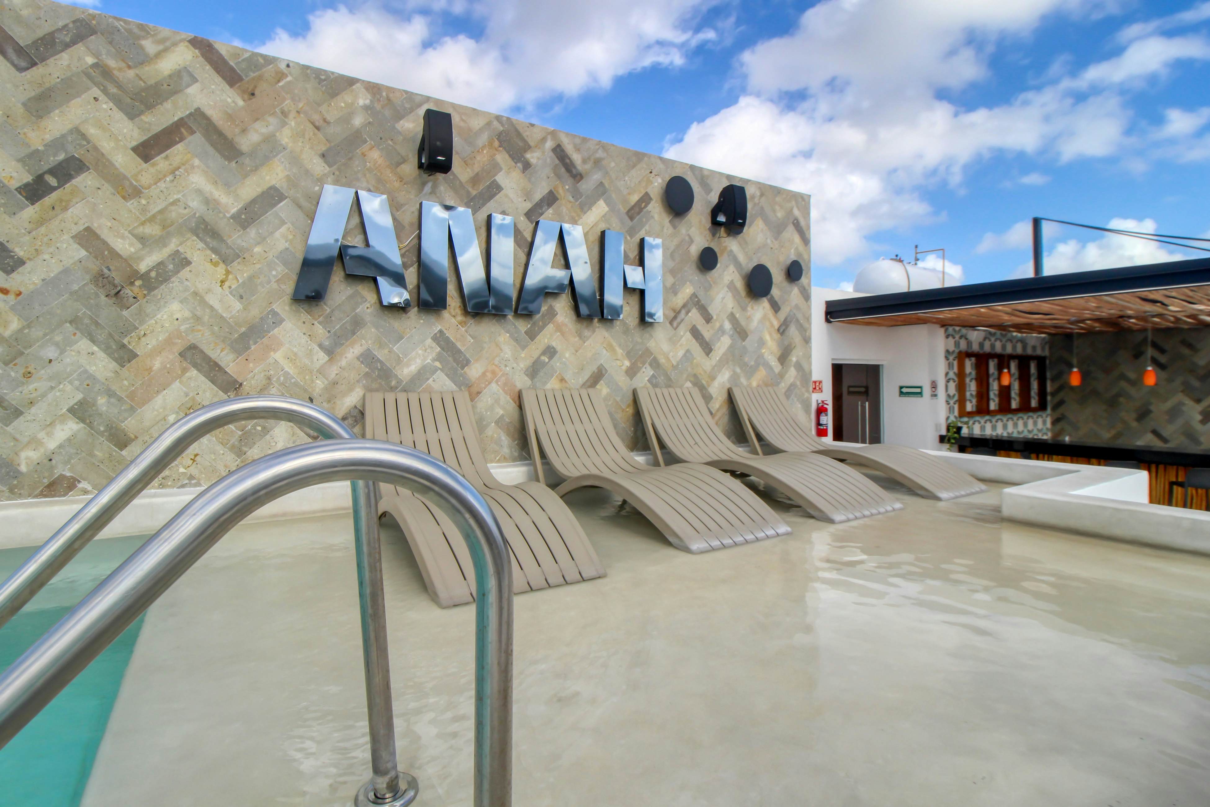 Anah La Quinta # 303