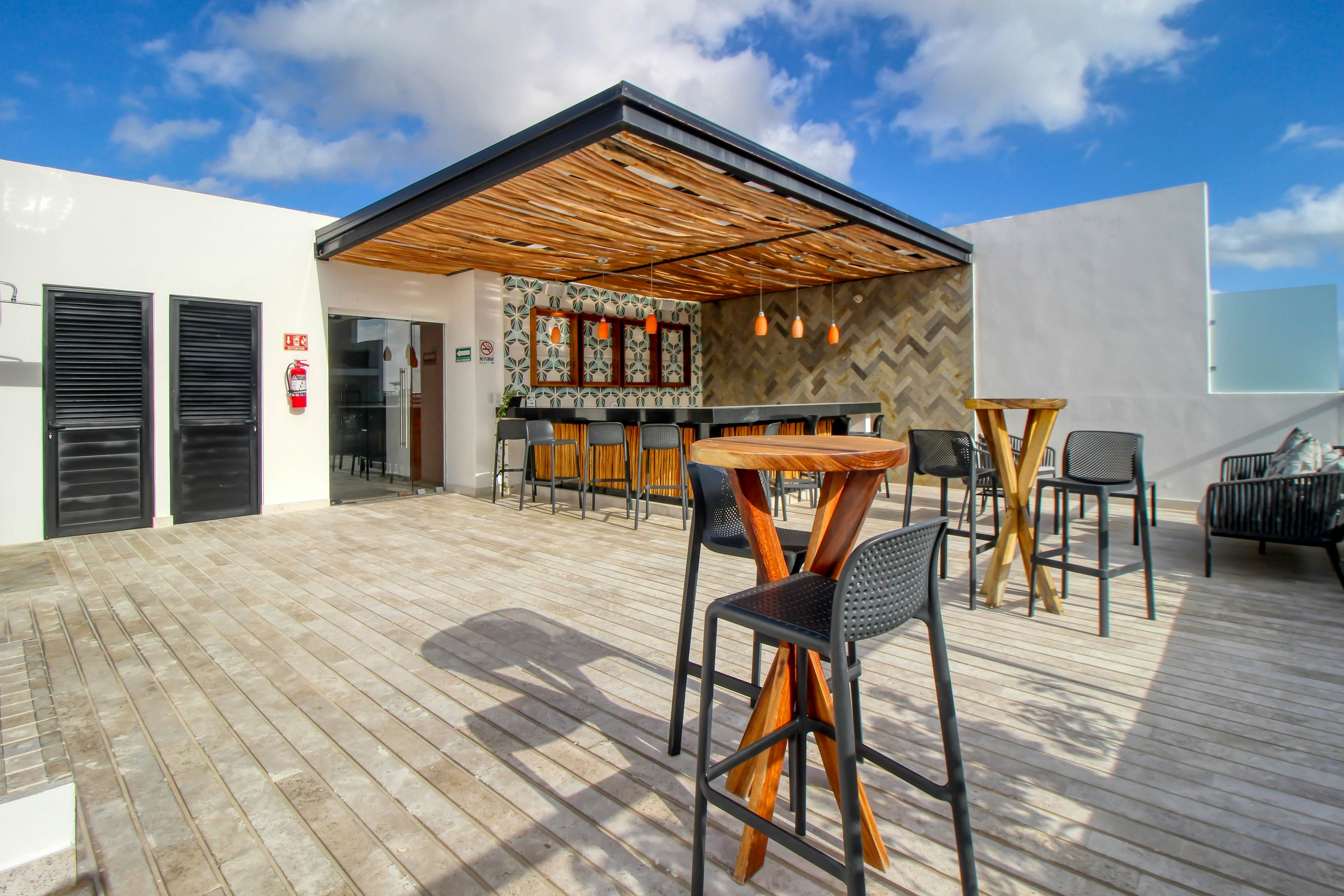 Anah La Quinta # 303