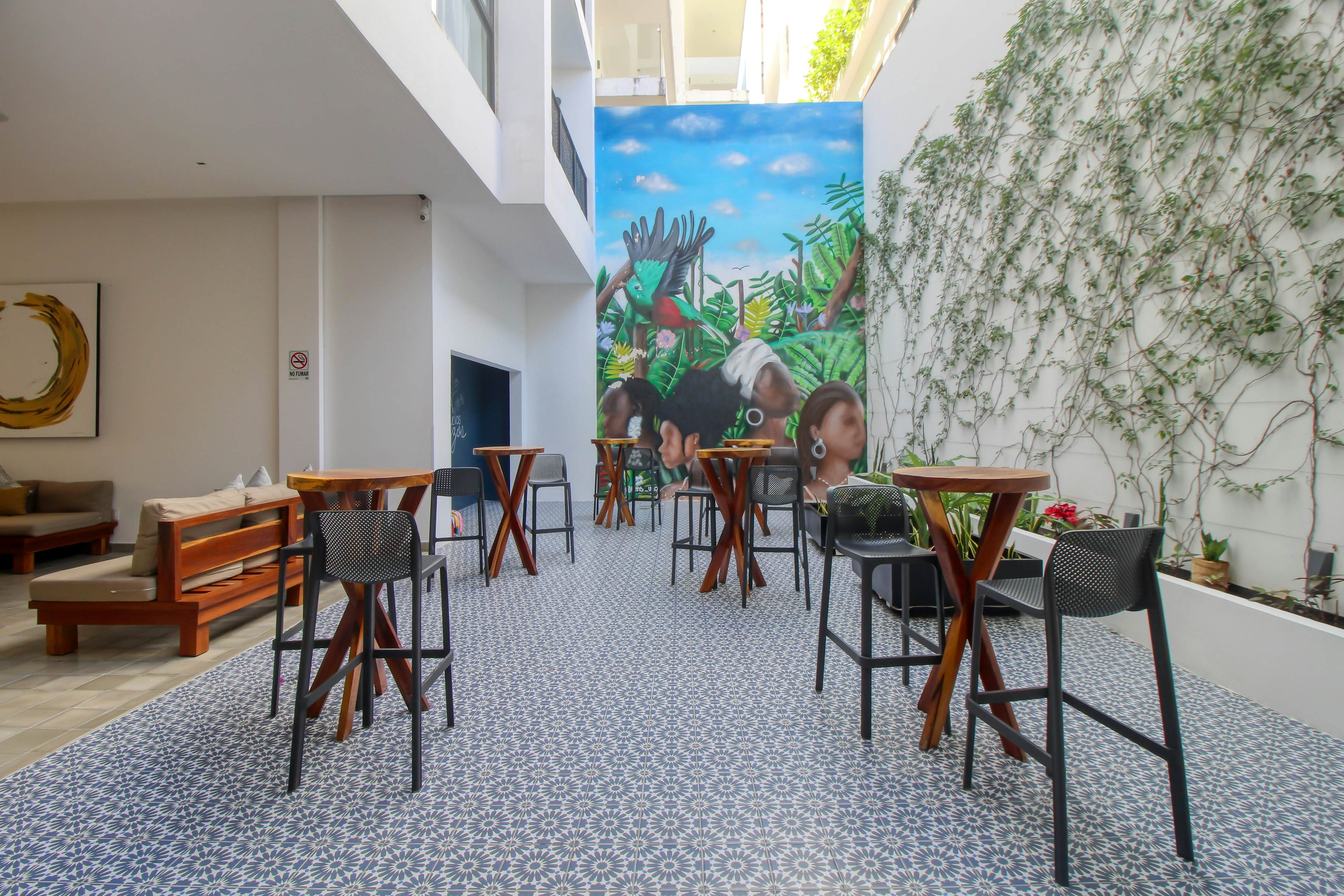 Anah La Quinta # 303