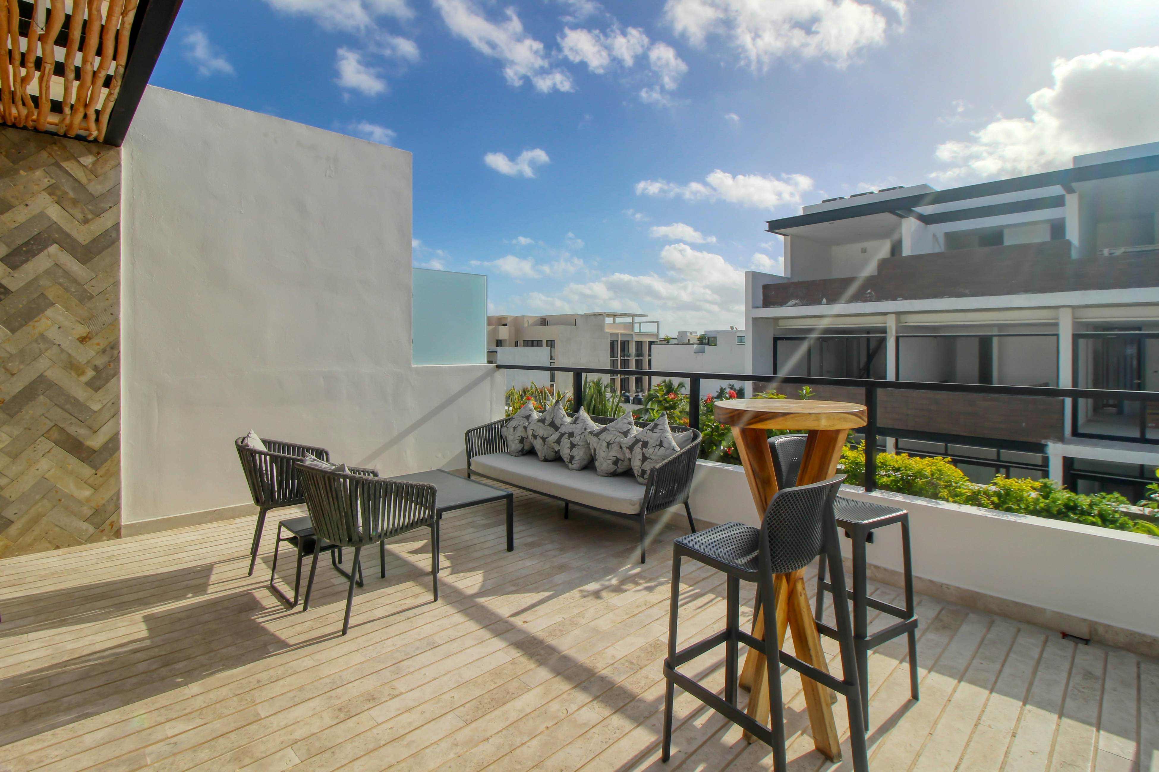 Anah La Quinta # 303