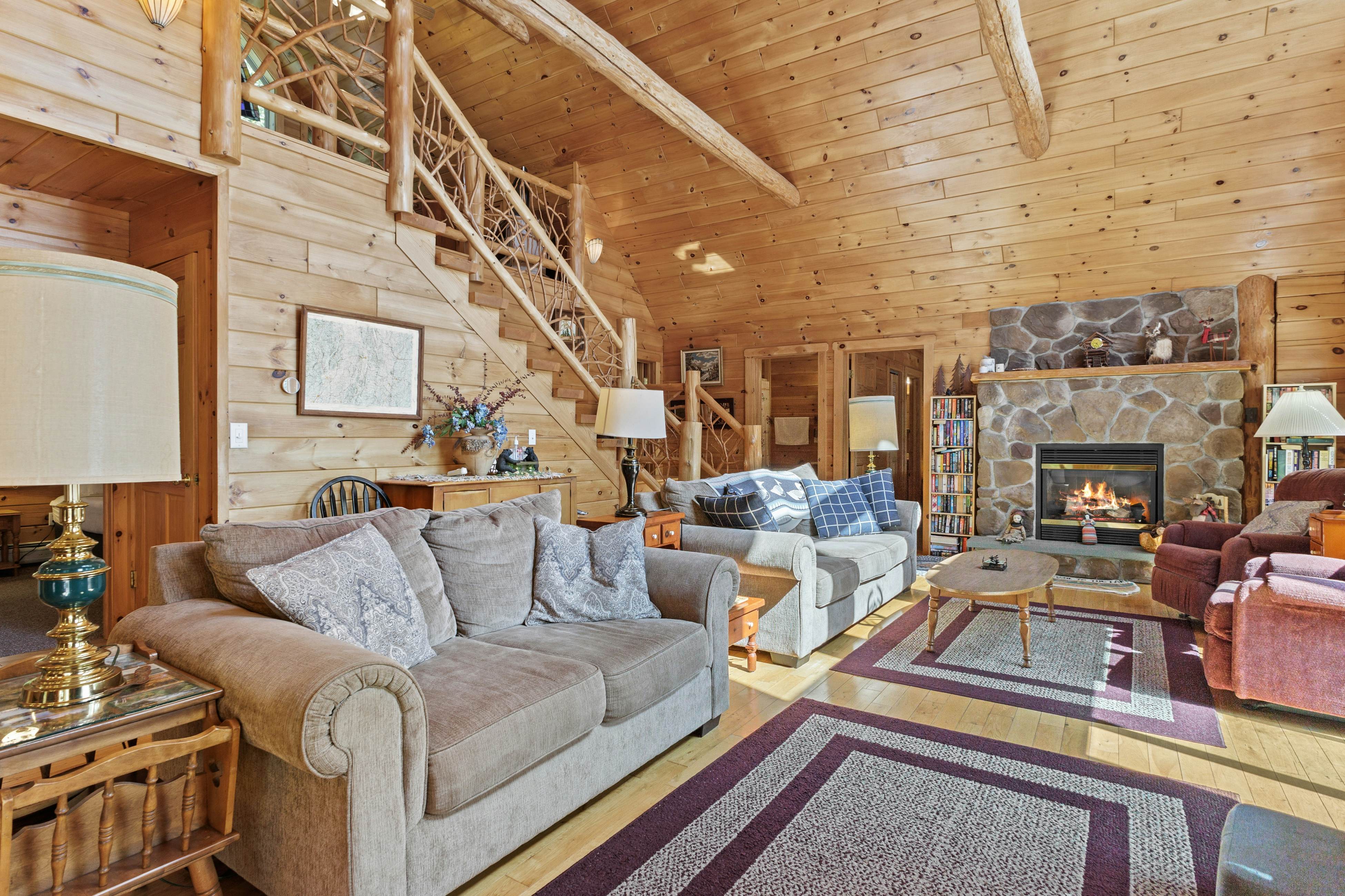 Loon Lodge